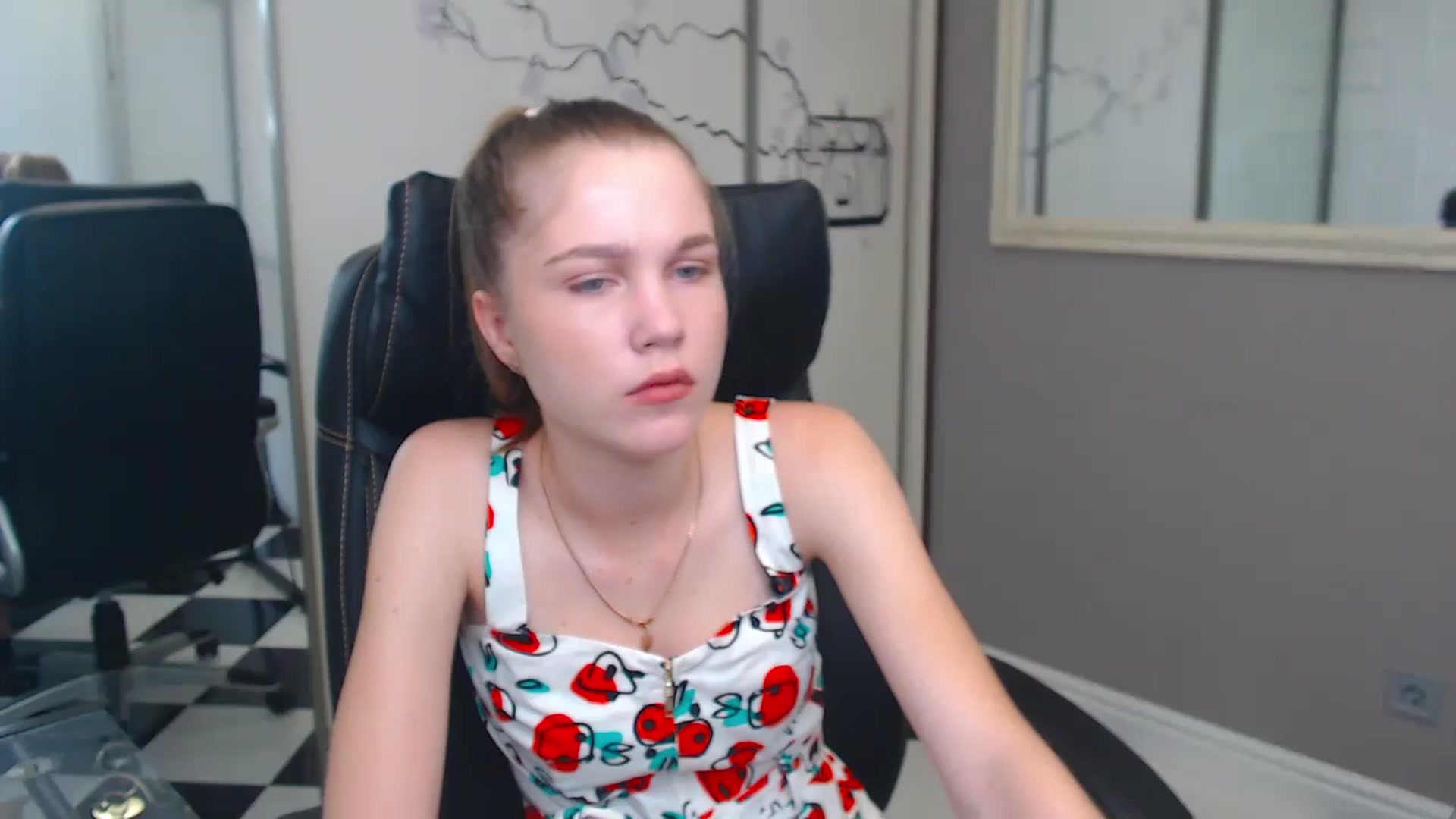 Gallery image thumbnail from Kate_Lewiss's myfreecams stream on, 06/05/2024, 06:47 image 7 of 20