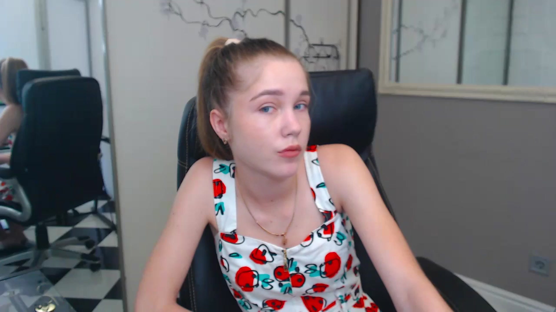 Gallery image thumbnail from Kate_Lewiss's myfreecams stream on, 06/05/2024, 07:08 image 1 of 20