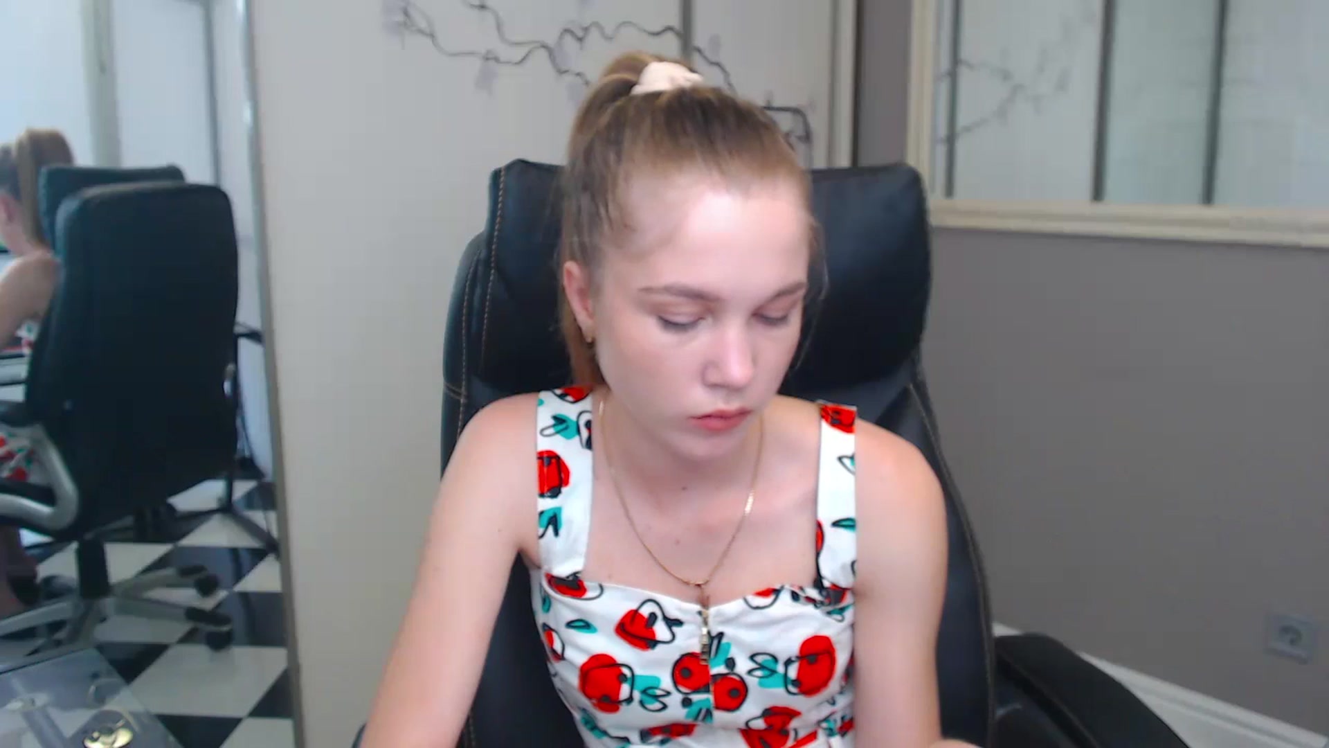 Gallery image thumbnail from Kate_Lewiss's myfreecams stream on, 06/05/2024, 07:08 image 13 of 20