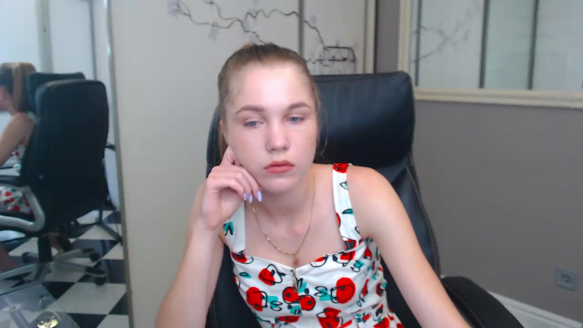 Gallery image thumbnail from Kate_Lewiss's myfreecams stream on, 06/05/2024, 07:08 image 5 of 20