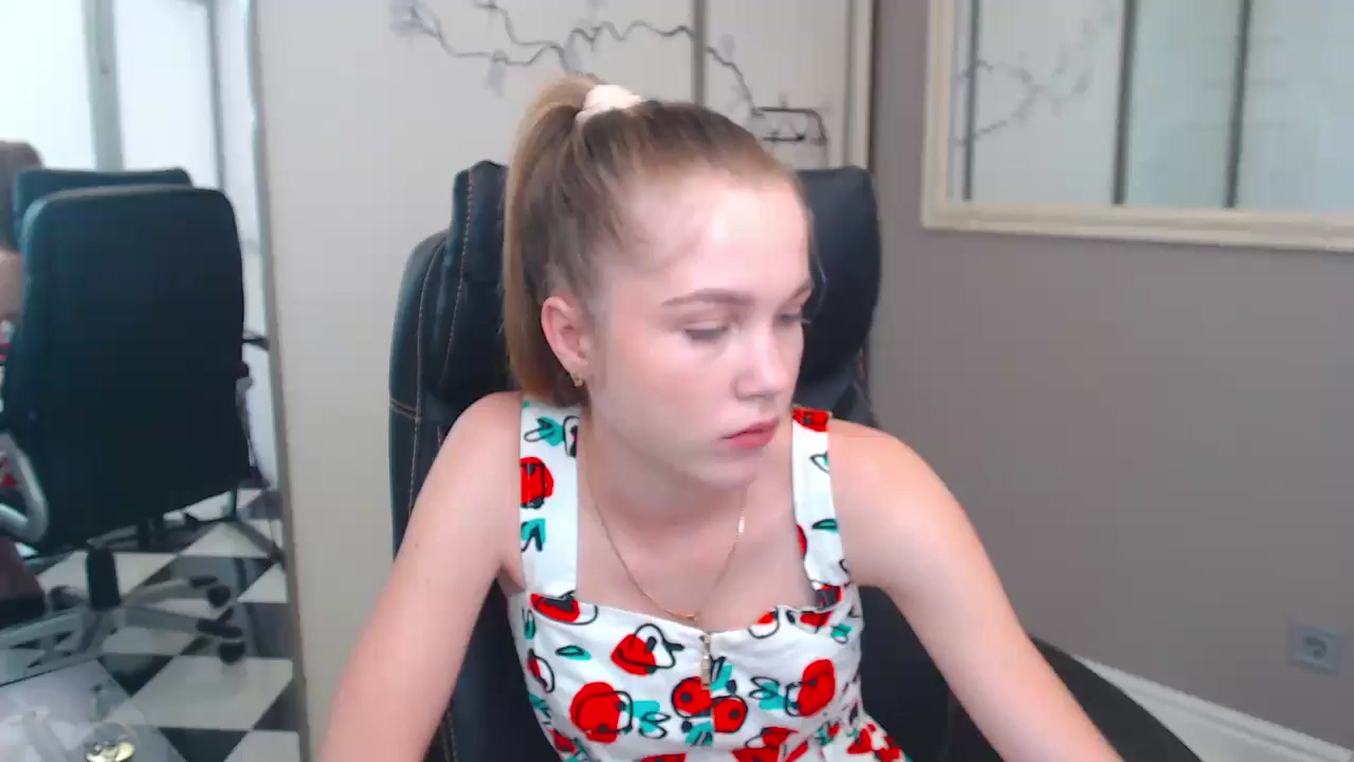 Gallery image thumbnail from Kate_Lewiss's myfreecams stream on, 06/05/2024, 07:08 image 3 of 20