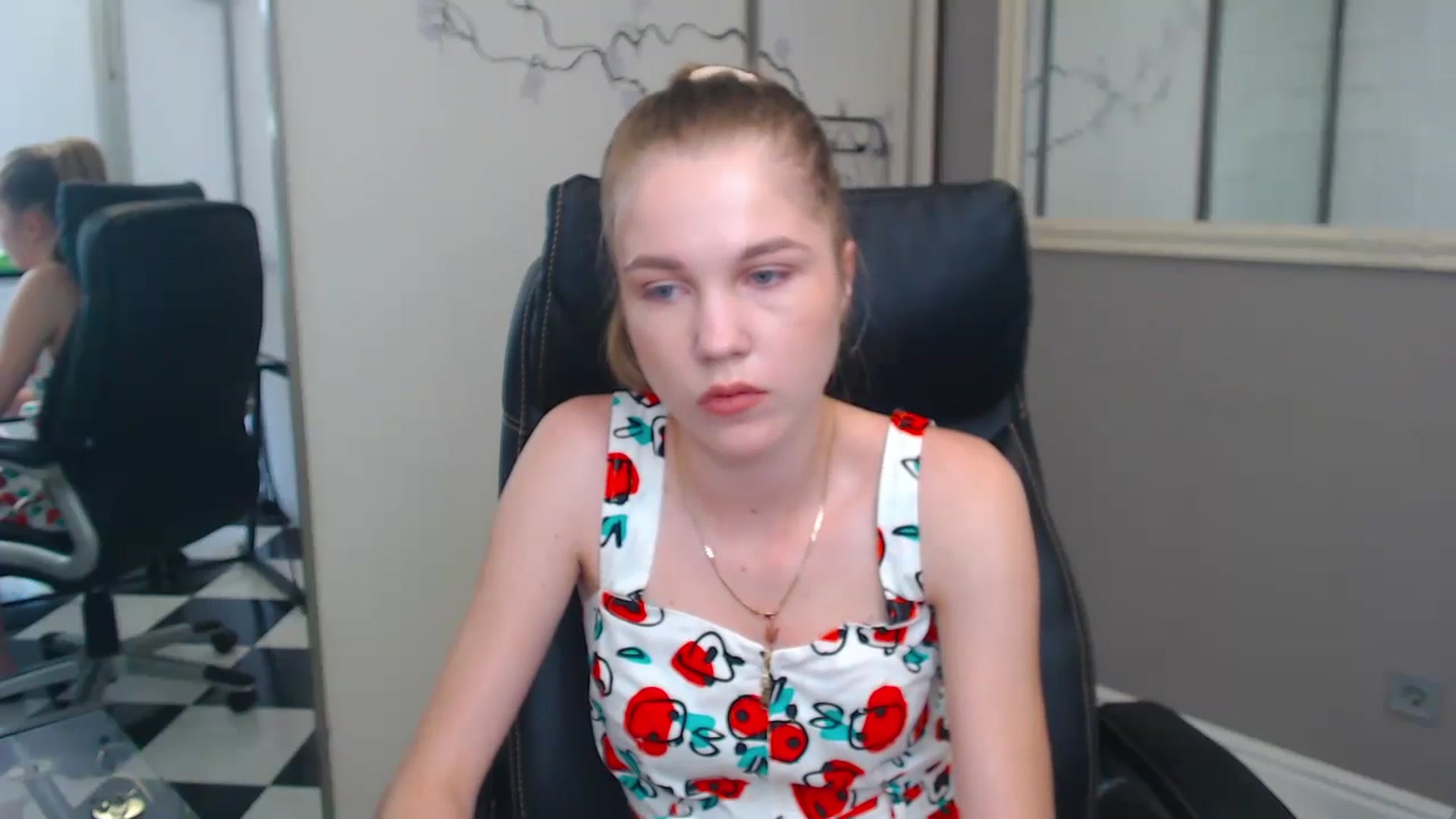 Gallery image thumbnail from Kate_Lewiss's myfreecams stream on, 06/05/2024, 07:08 image 17 of 20