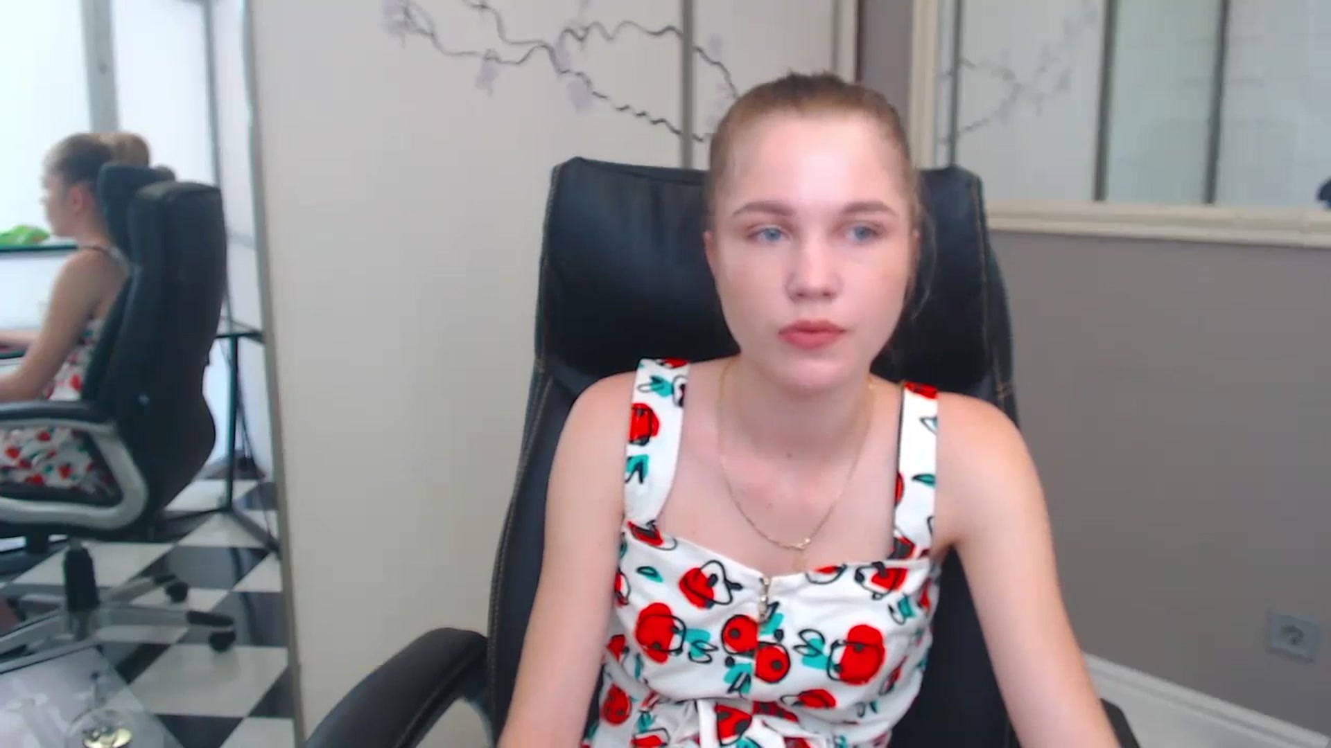Gallery image thumbnail from Kate_Lewiss's myfreecams stream on, 06/05/2024, 07:41 image 16 of 20