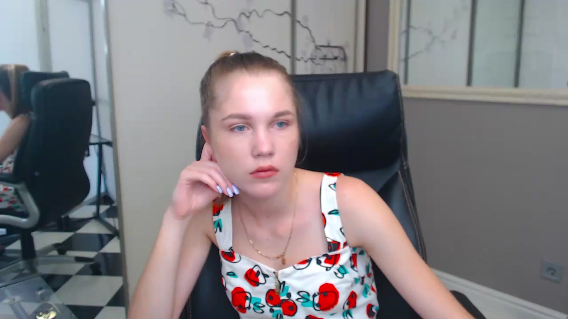 Gallery image thumbnail from Kate_Lewiss's myfreecams stream on, 06/05/2024, 08:53 image 4 of 20