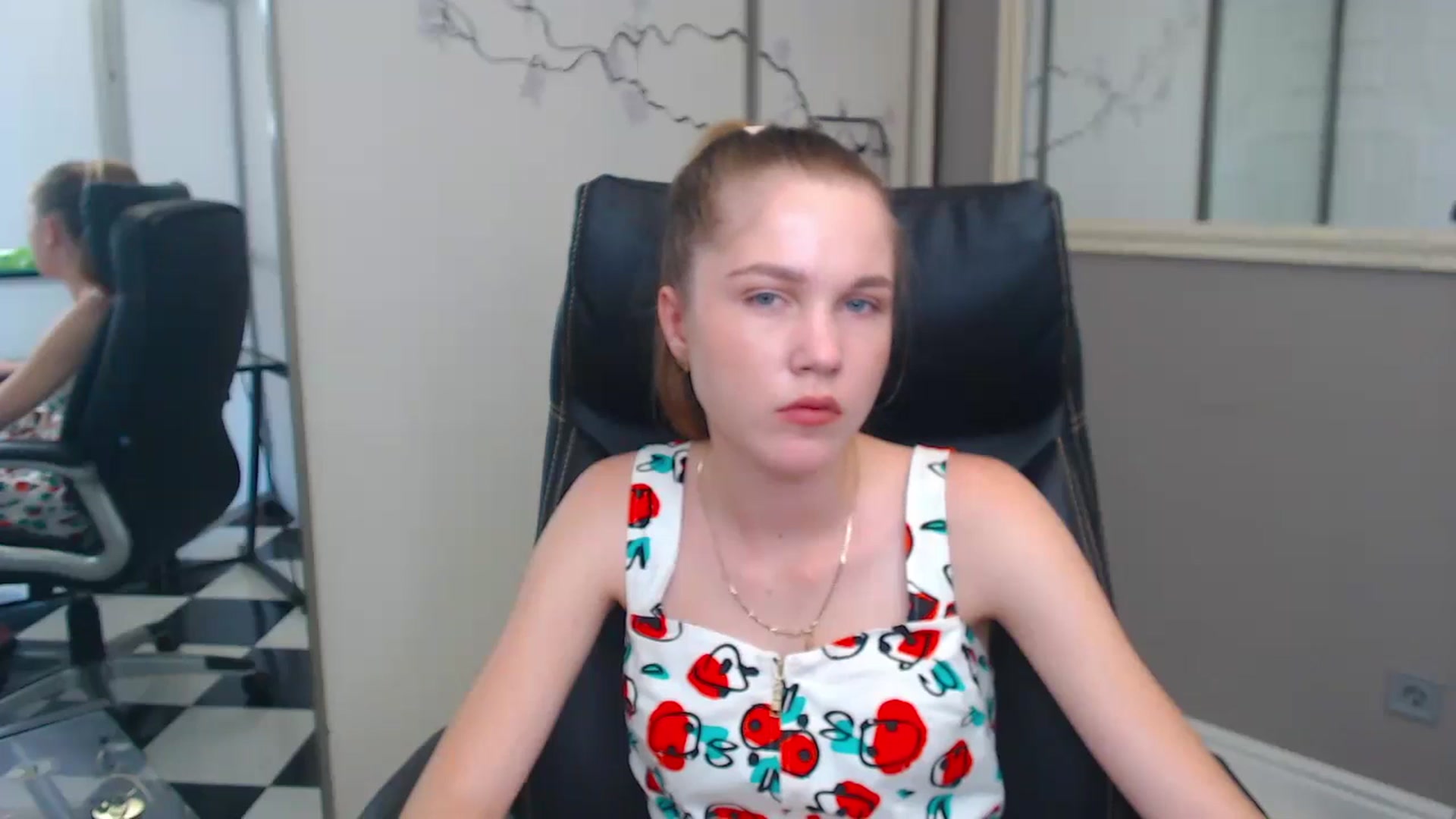 Gallery image thumbnail from Kate_Lewiss's myfreecams stream on, 06/05/2024, 08:53 image 3 of 20
