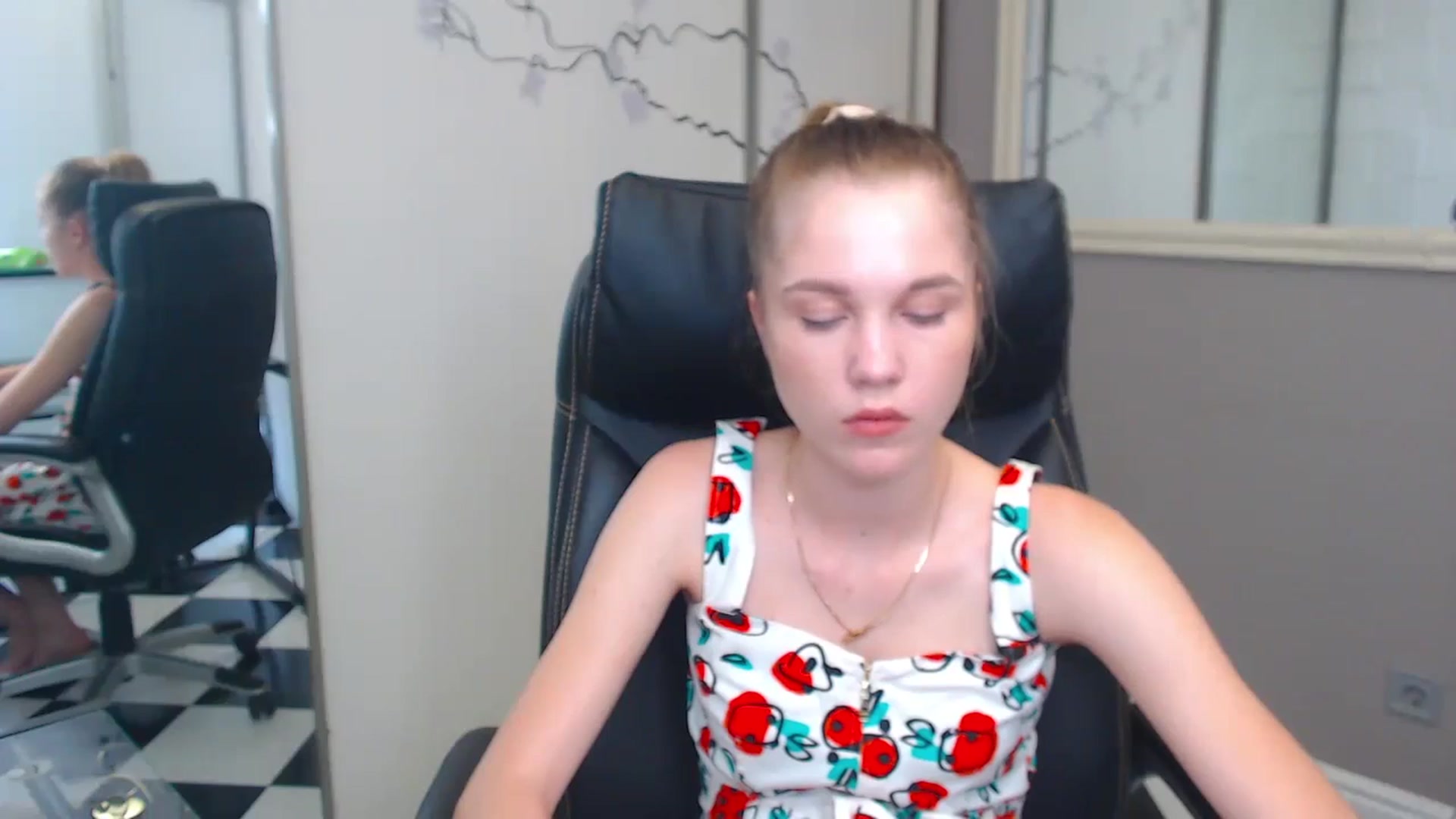 Gallery image thumbnail from Kate_Lewiss's myfreecams stream on, 06/05/2024, 09:28 image 17 of 20