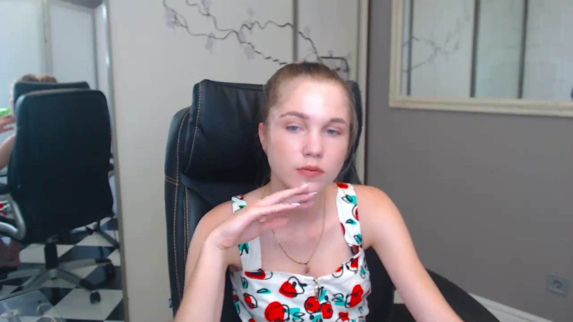 Gallery image thumbnail from Kate_Lewiss's myfreecams stream on, 06/05/2024, 11:02 image 16 of 20