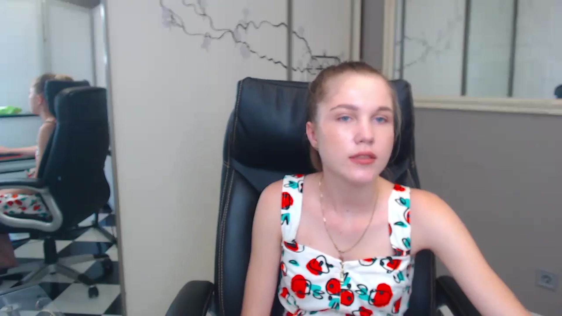 Gallery image thumbnail from Kate_Lewiss's myfreecams stream on, 06/05/2024, 11:02 image 4 of 20