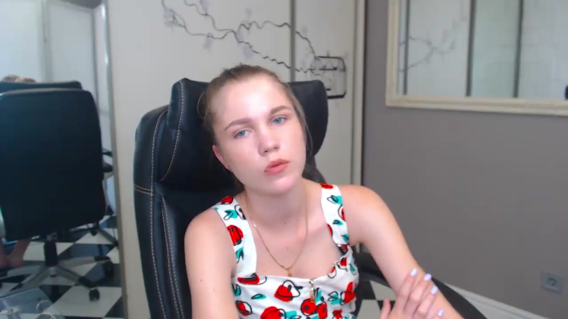 Gallery image thumbnail from Kate_Lewiss's myfreecams stream on, 06/05/2024, 11:02 image 6 of 20