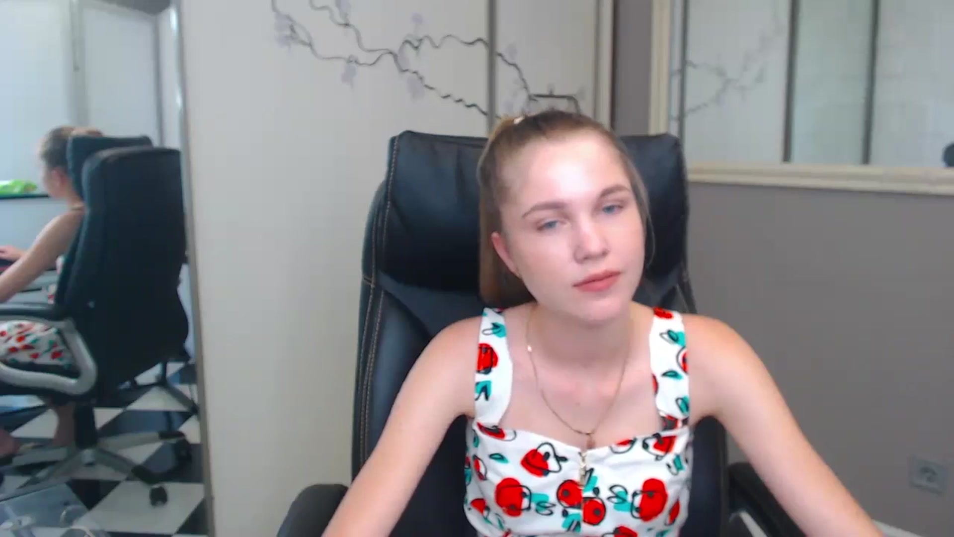 Gallery image thumbnail from Kate_Lewiss's myfreecams stream on, 06/05/2024, 11:02 image 13 of 20