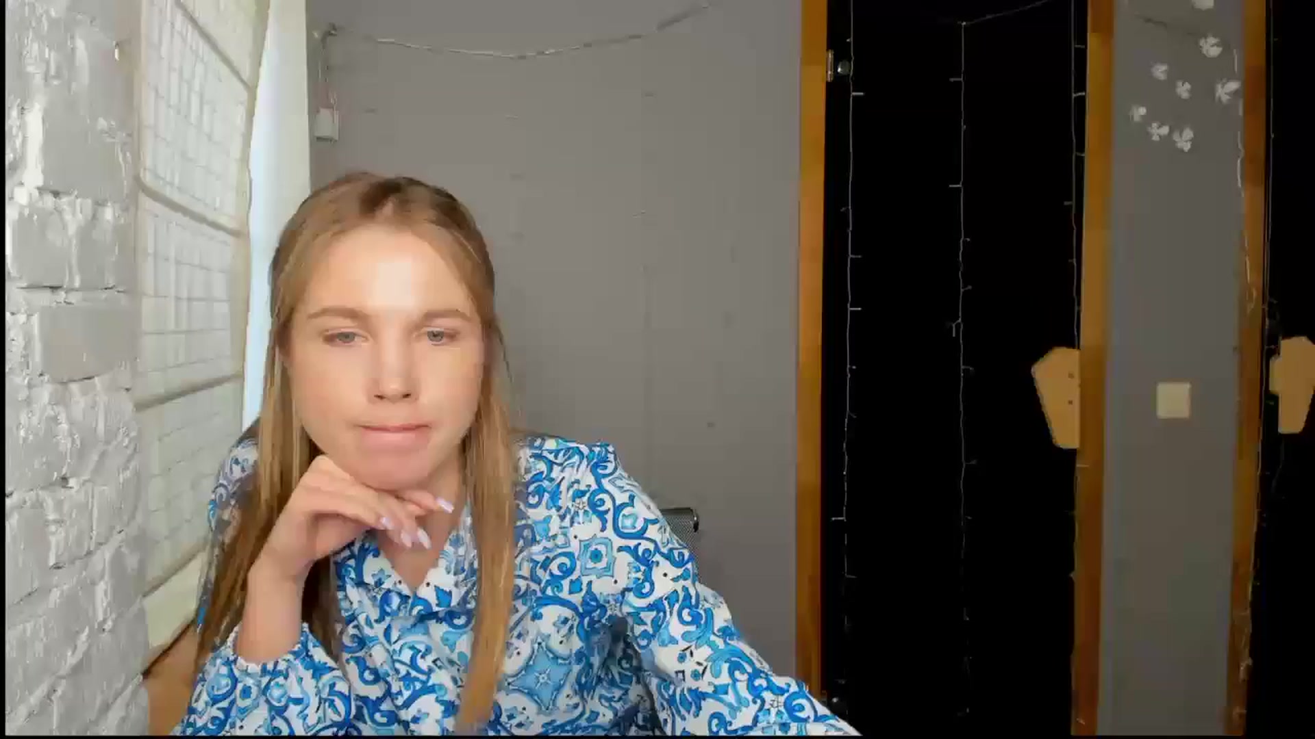 Gallery image thumbnail from Kate_Lewiss's myfreecams stream on, 06/06/2024, 16:01 image 1 of 20
