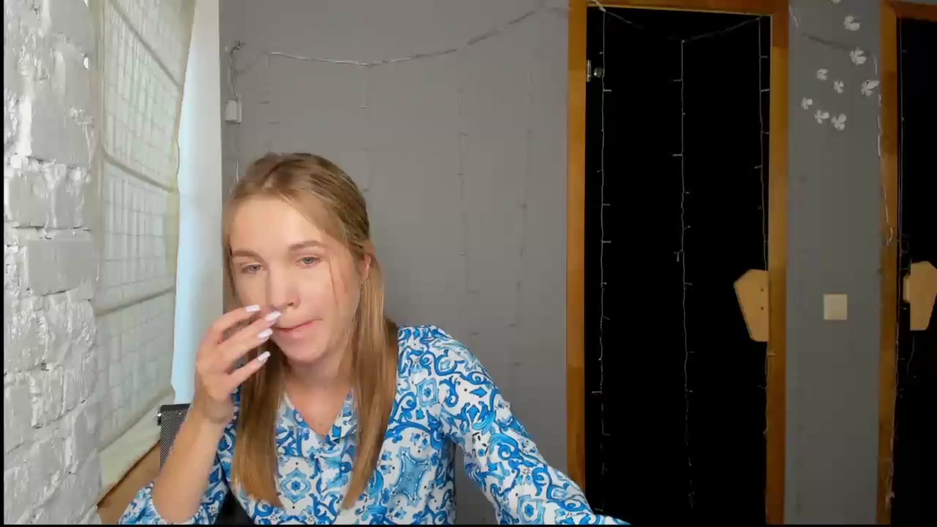 Gallery image thumbnail from Kate_Lewiss's myfreecams stream on, 06/06/2024, 16:01 image 16 of 20