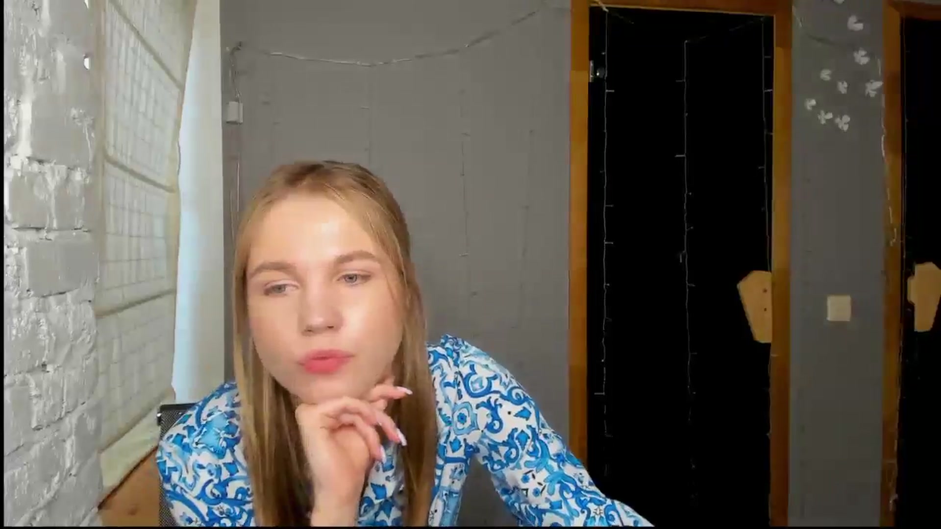 Gallery image thumbnail from Kate_Lewiss's myfreecams stream on, 06/06/2024, 16:01 image 19 of 20
