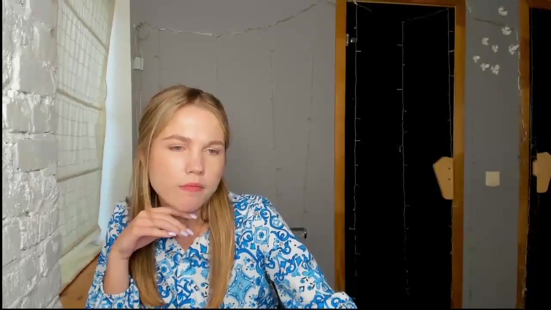 Gallery image thumbnail from Kate_Lewiss's myfreecams stream on, 06/06/2024, 16:39 image 2 of 20