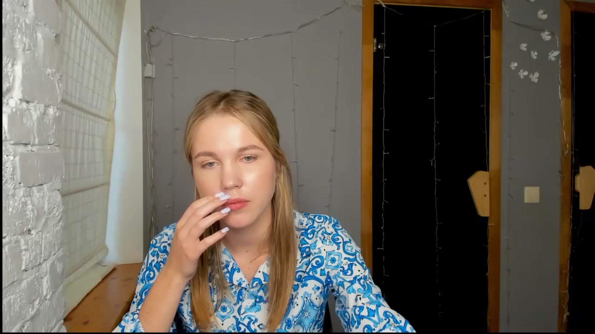 Gallery image thumbnail from Kate_Lewiss's myfreecams stream on, 06/06/2024, 16:39 image 19 of 20