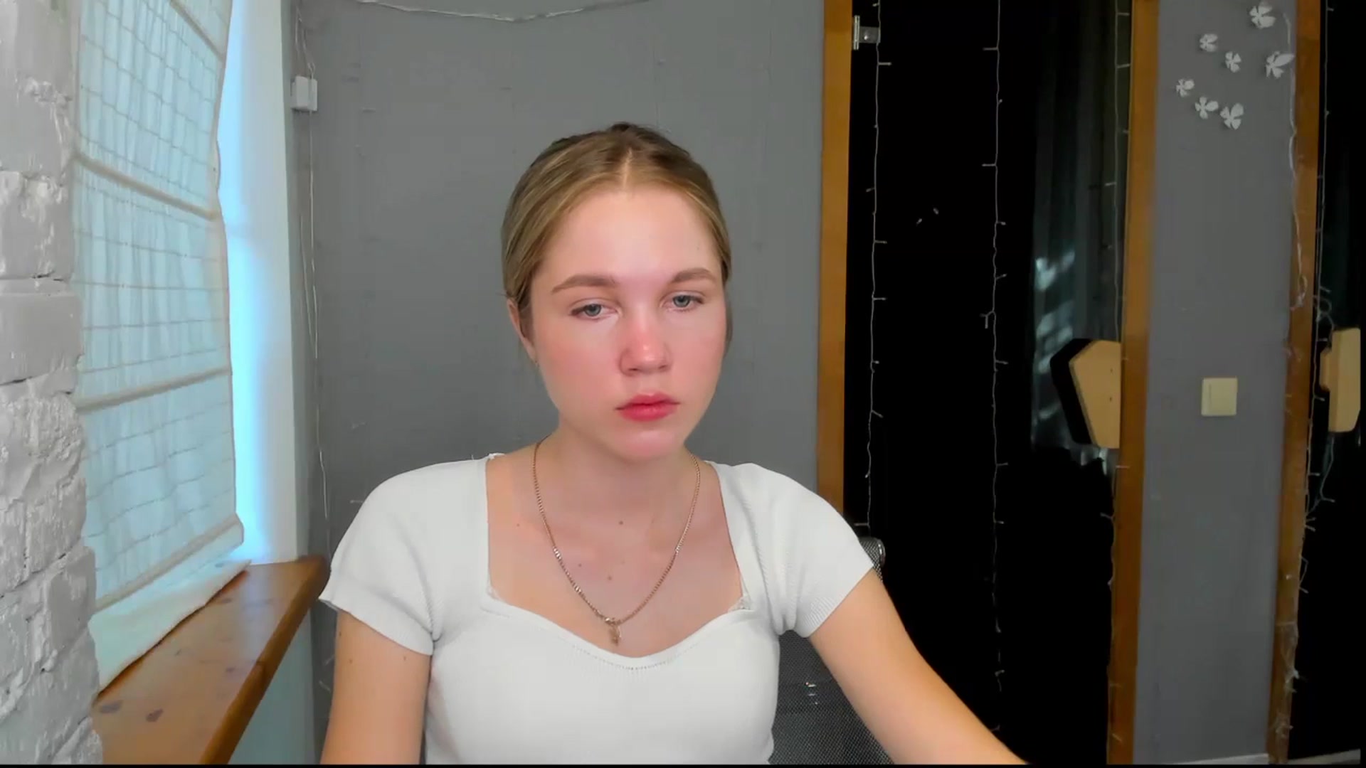 Gallery image thumbnail from Kate_Lewiss's myfreecams stream on, 06/09/2024, 06:07 image 16 of 20