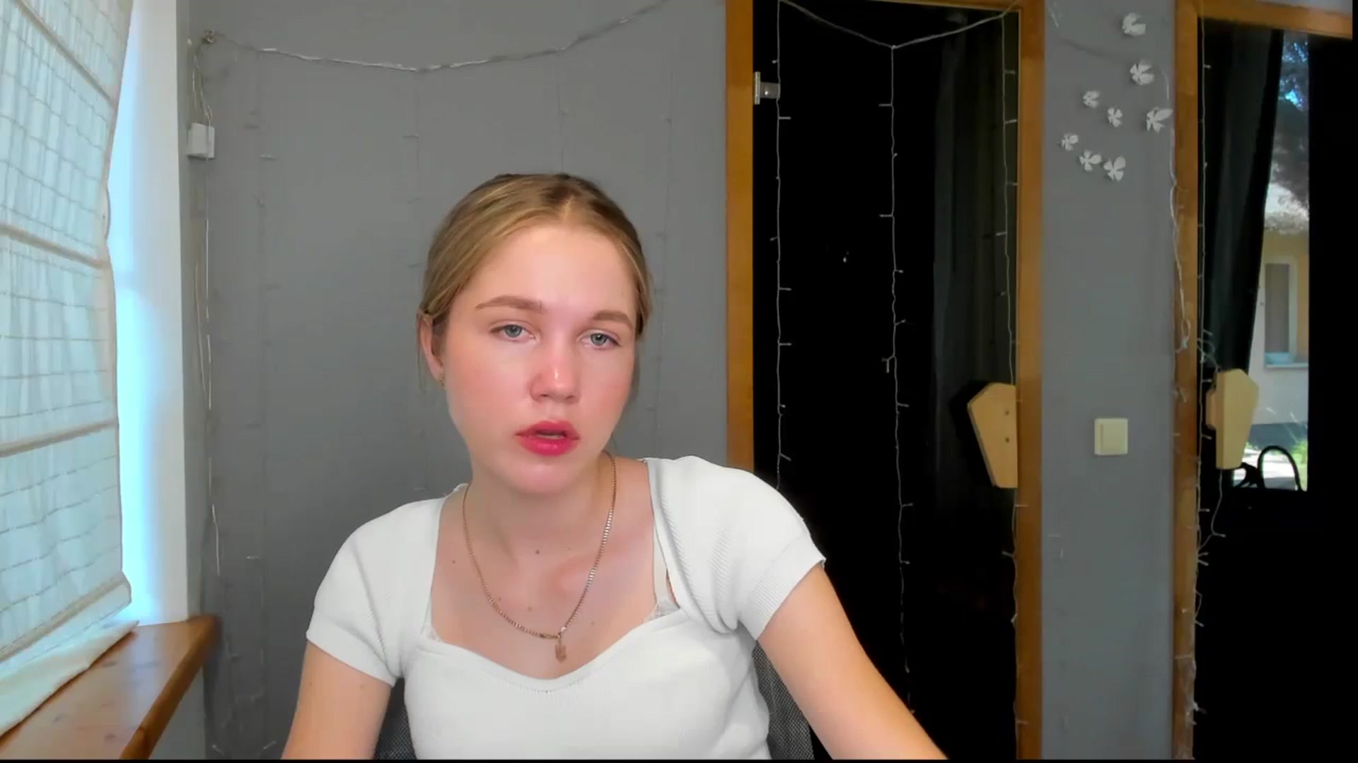 Gallery image thumbnail from Kate_Lewiss's myfreecams stream on, 06/09/2024, 07:23 image 11 of 20