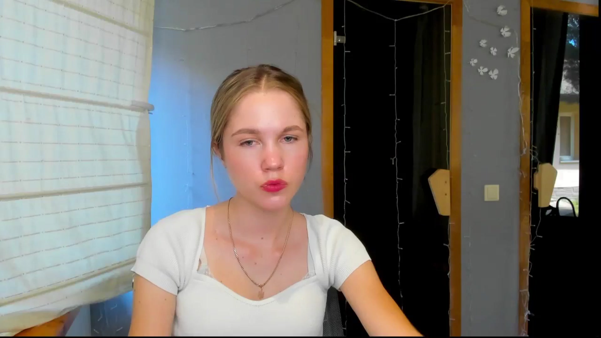 Gallery image thumbnail from Kate_Lewiss's myfreecams stream on, 06/09/2024, 09:21 image 2 of 20