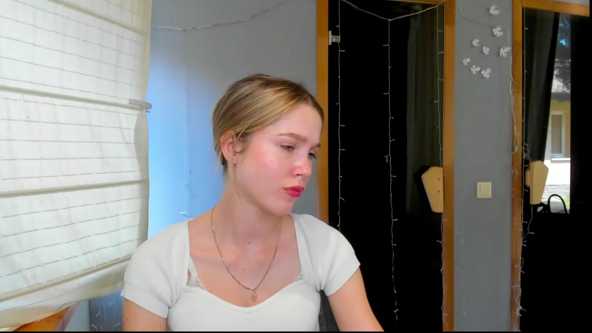 Gallery image thumbnail from Kate_Lewiss's myfreecams stream on, 06/09/2024, 09:21 image 20 of 20