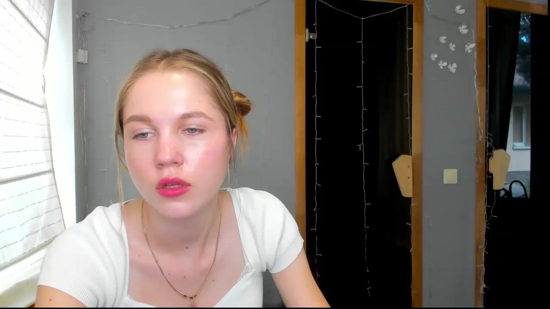Gallery image thumbnail from Kate_Lewiss's myfreecams stream on, 06/09/2024, 11:02 image 20 of 20