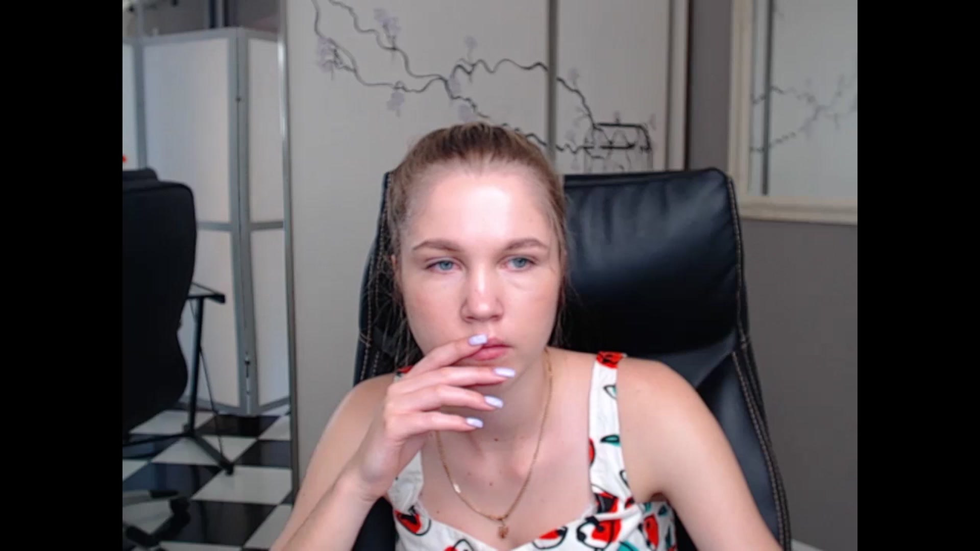 Gallery image thumbnail from Kate_Lewiss's myfreecams stream on, 06/10/2024, 07:22 image 14 of 20