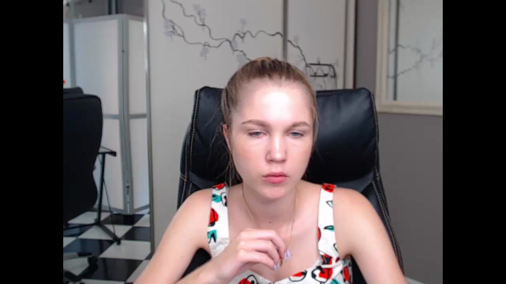 Gallery image thumbnail from Kate_Lewiss's myfreecams stream on, 06/10/2024, 07:22 image 10 of 20