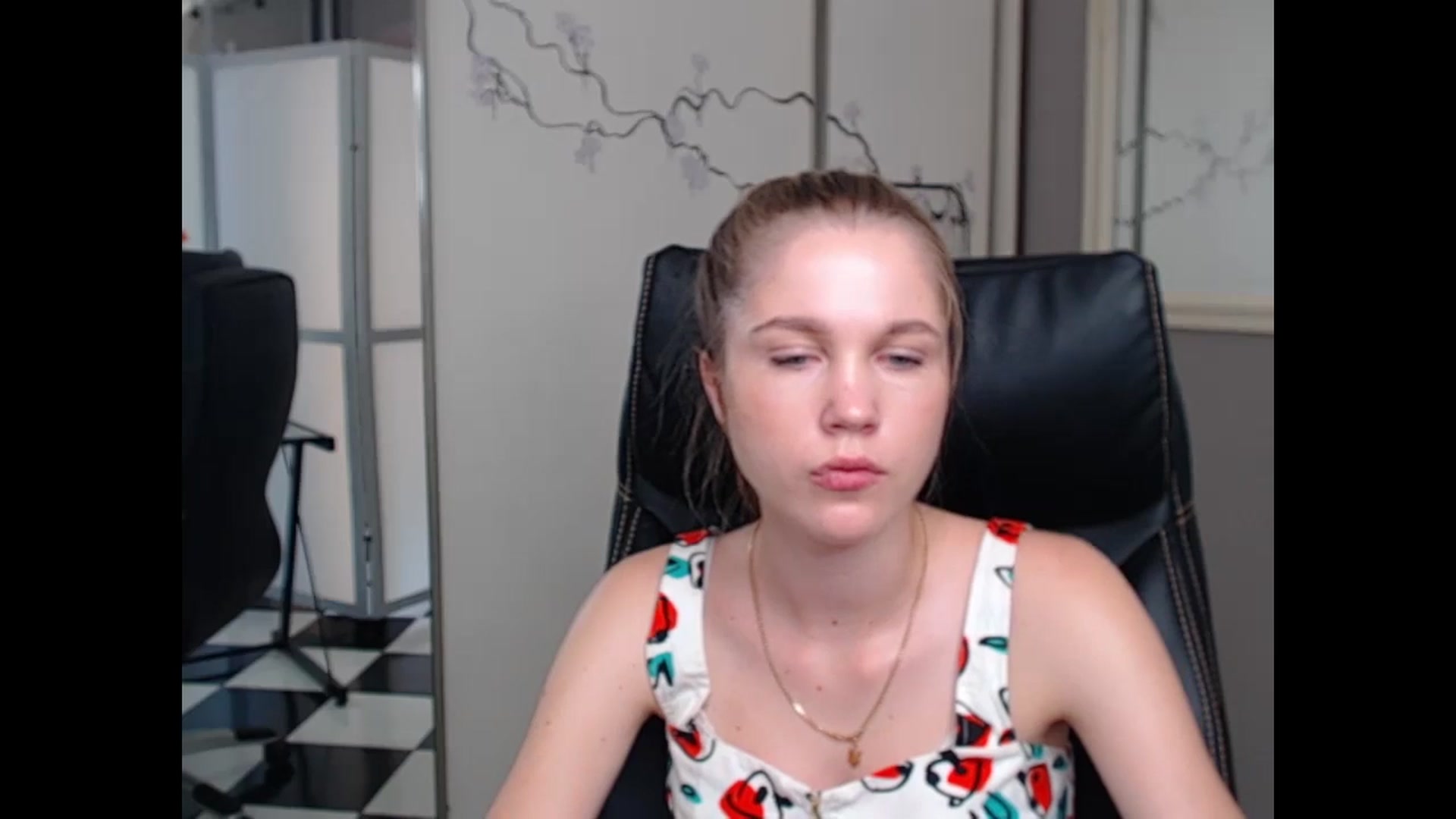 Gallery image thumbnail from Kate_Lewiss's myfreecams stream on, 06/10/2024, 07:22 image 5 of 20