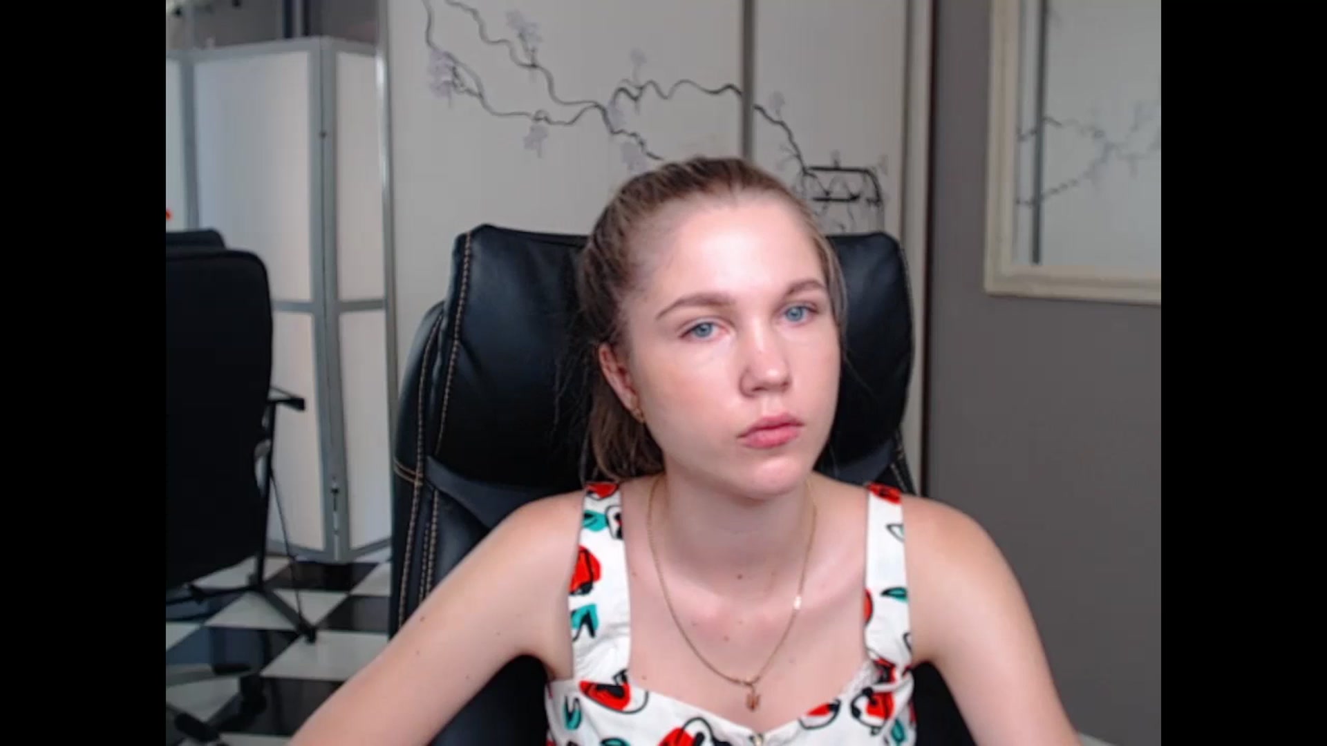 Gallery image thumbnail from Kate_Lewiss's myfreecams stream on, 06/10/2024, 07:22 image 1 of 20
