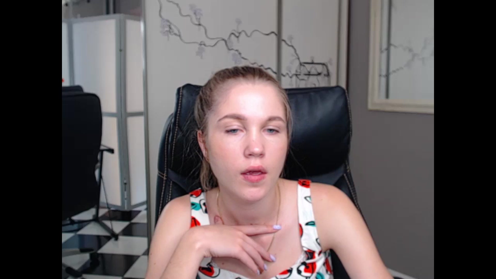 Gallery image thumbnail from Kate_Lewiss's myfreecams stream on, 06/10/2024, 07:22 image 8 of 20