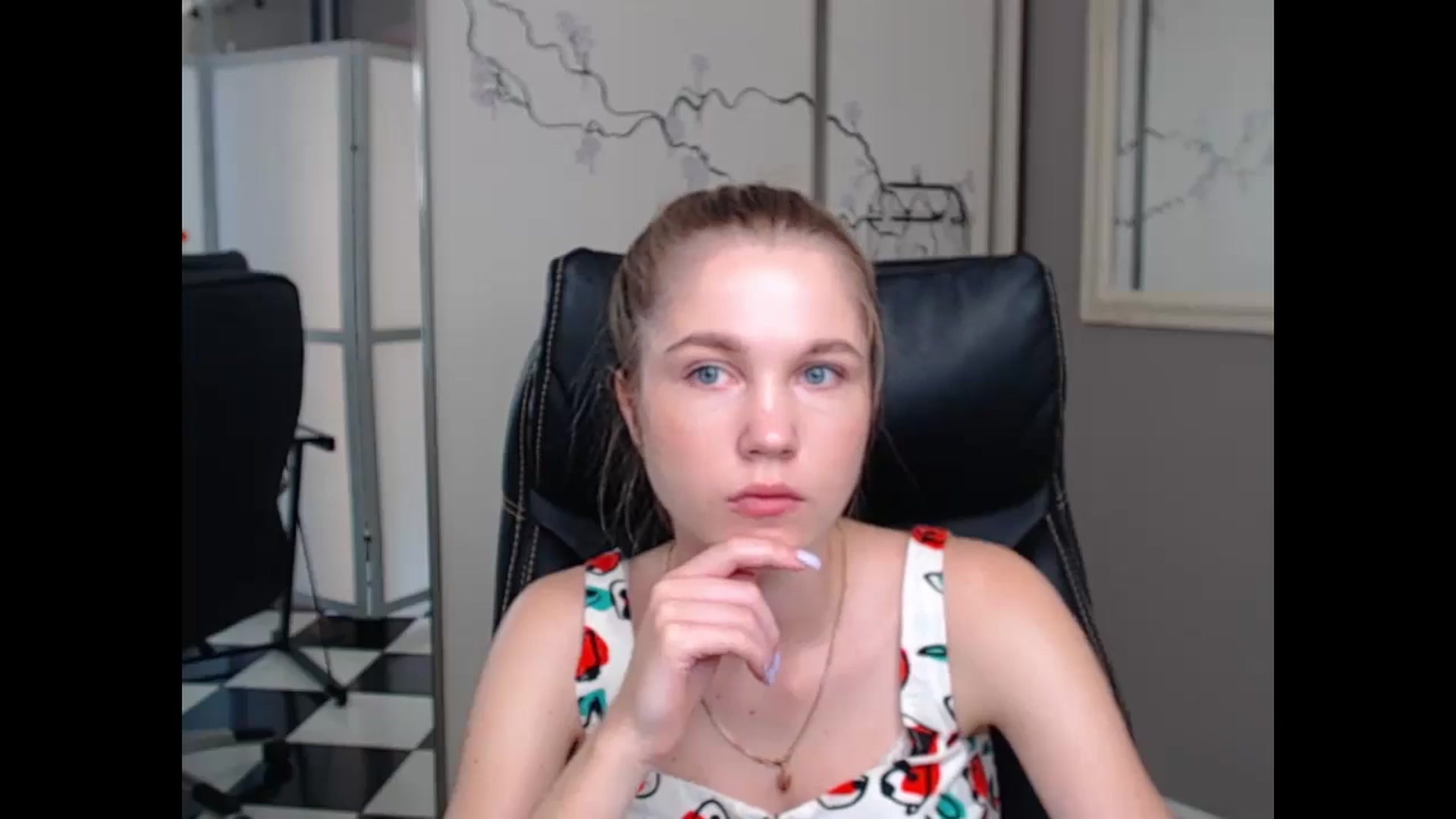 Gallery image thumbnail from Kate_Lewiss's myfreecams stream on, 06/10/2024, 07:22 image 6 of 20