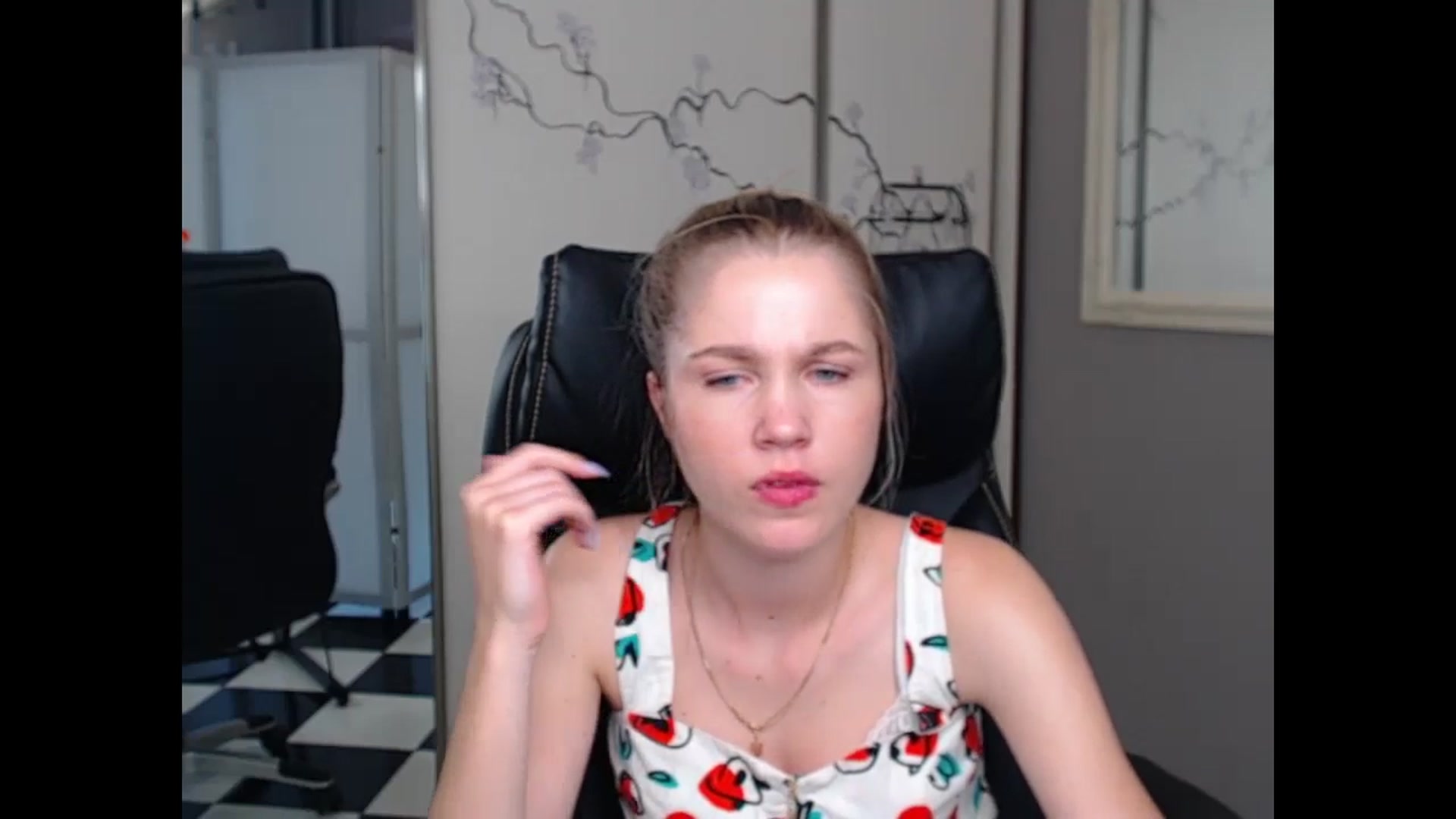 Gallery image thumbnail from Kate_Lewiss's myfreecams stream on, 06/10/2024, 10:26 image 20 of 20