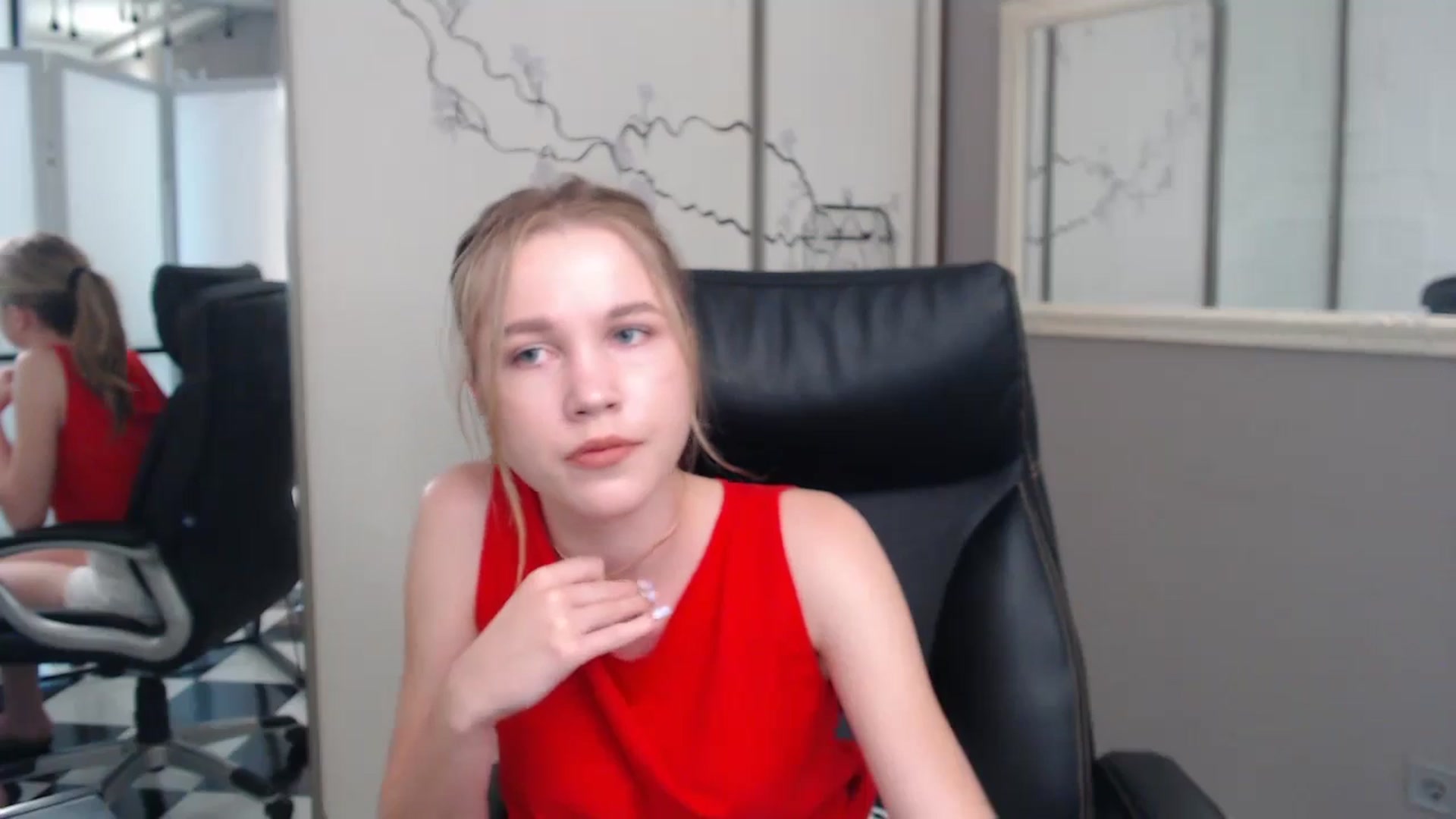 Gallery image thumbnail from Kate_Lewiss's myfreecams stream on, 06/11/2024, 08:23 image 12 of 20