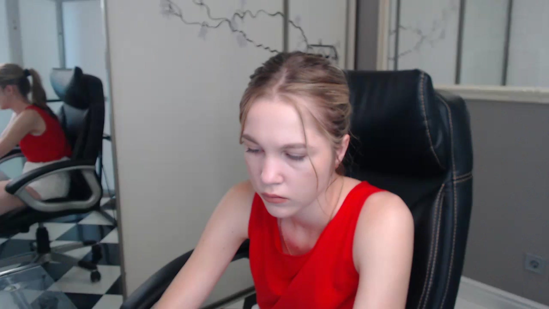 Gallery image thumbnail from Kate_Lewiss's myfreecams stream on, 06/11/2024, 08:23 image 4 of 20