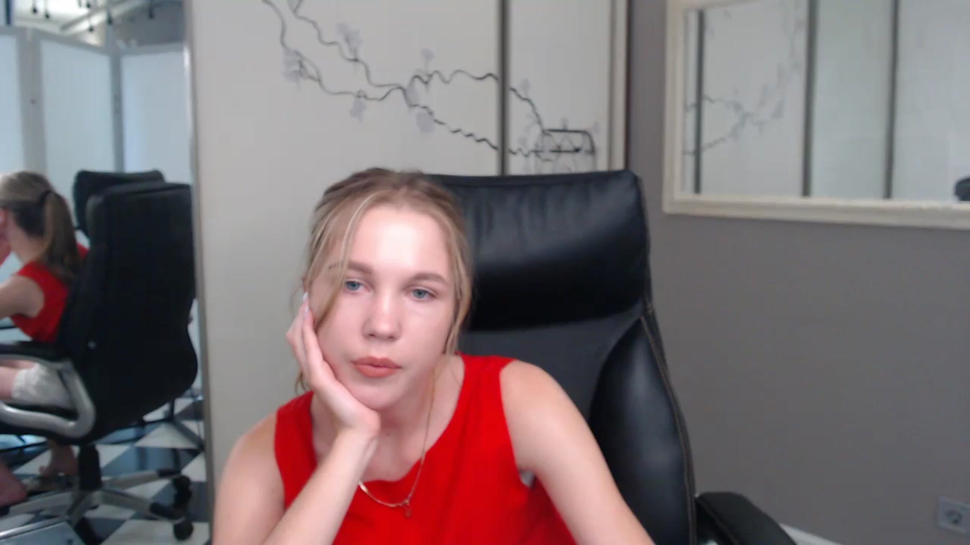 Gallery image thumbnail from Kate_Lewiss's myfreecams stream on, 06/11/2024, 11:12 image 20 of 20
