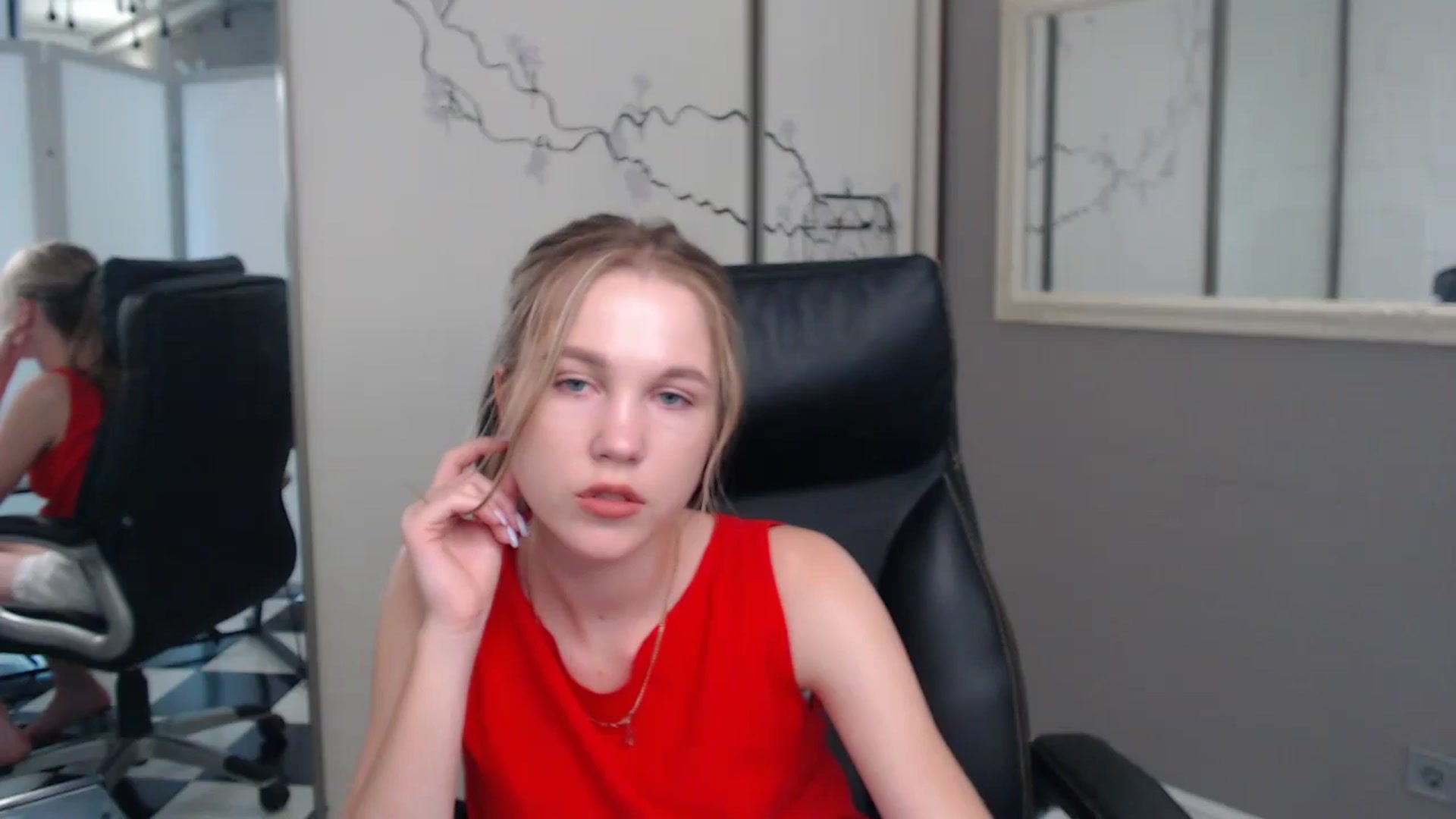 Gallery image thumbnail from Kate_Lewiss's myfreecams stream on, 06/11/2024, 11:12 image 19 of 20