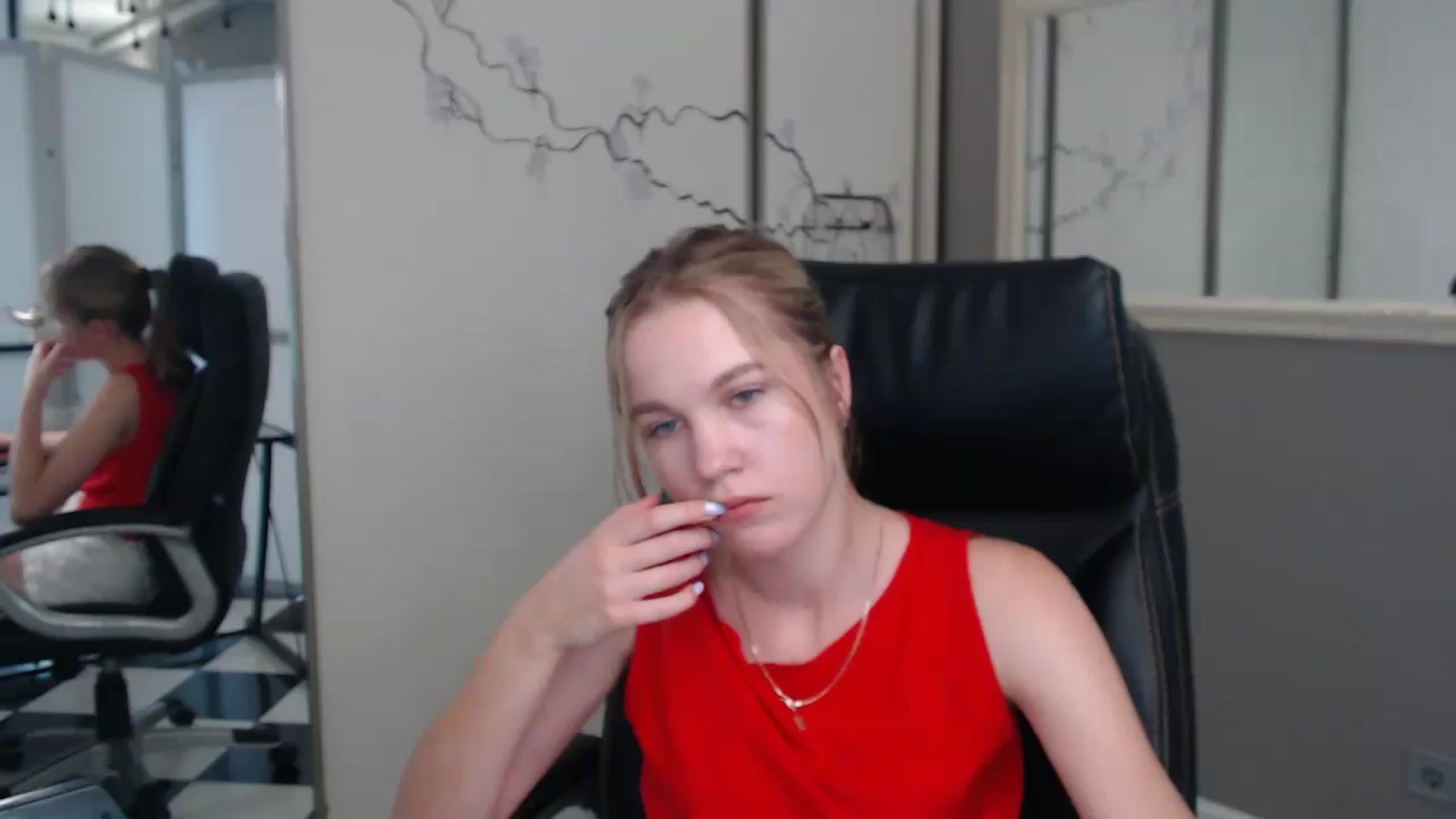 Gallery image thumbnail from Kate_Lewiss's myfreecams stream on, 06/11/2024, 11:12 image 10 of 20