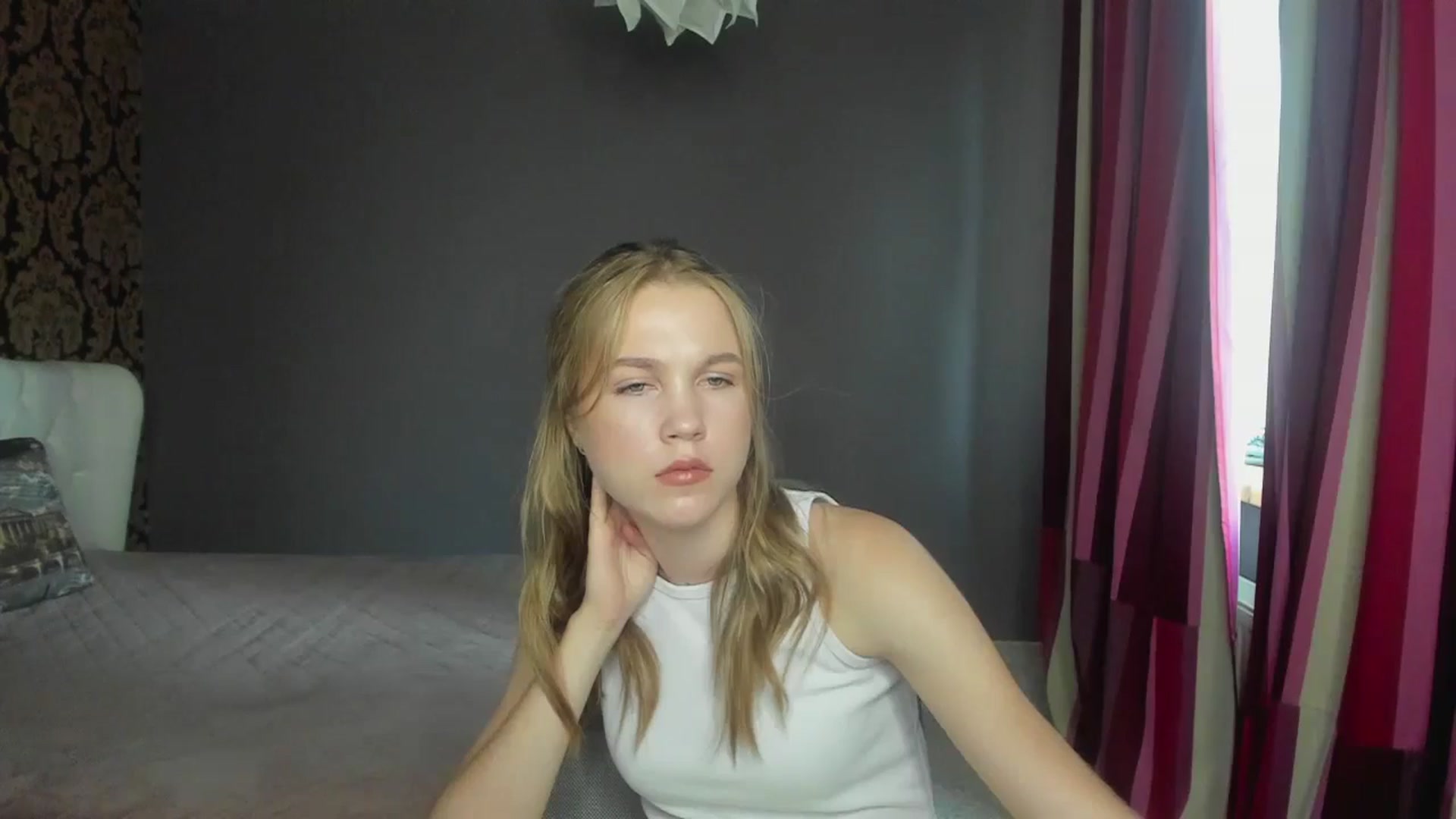 Gallery image thumbnail from Kate_Lewiss's myfreecams stream on, 06/12/2024, 07:32 image 18 of 20