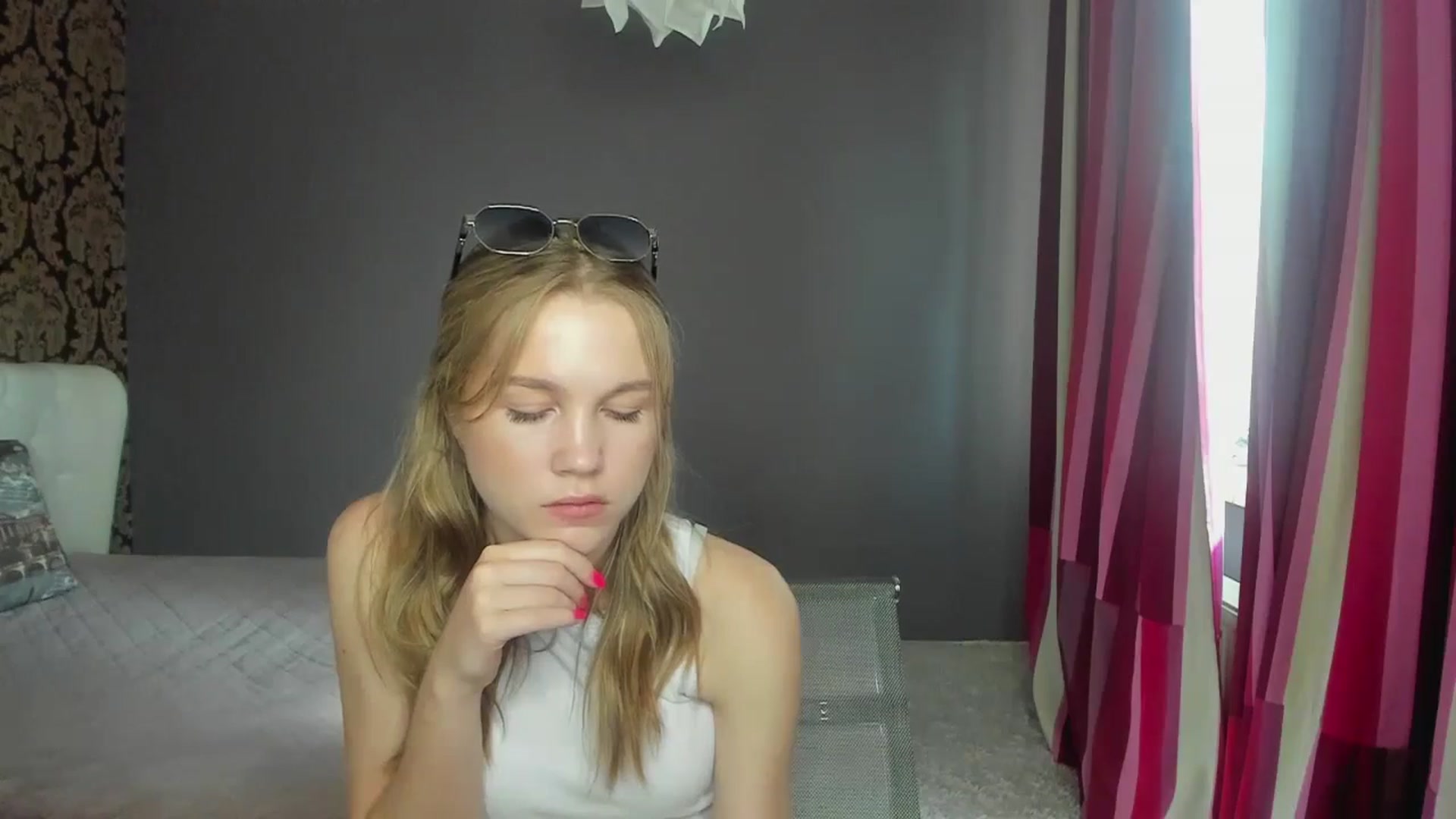 Gallery image thumbnail from Kate_Lewiss's myfreecams stream on, 06/12/2024, 07:32 image 8 of 20