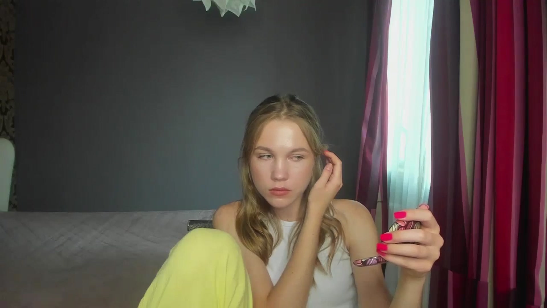 Gallery image thumbnail from Kate_Lewiss's myfreecams stream on, 06/12/2024, 10:43 image 7 of 20