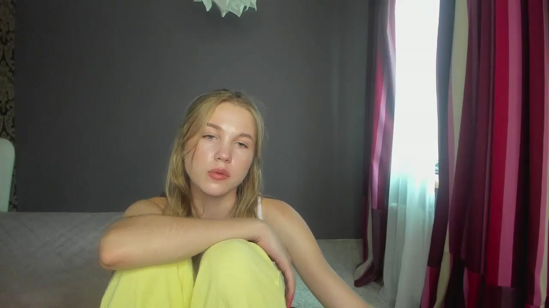 Gallery image thumbnail from Kate_Lewiss's myfreecams stream on, 06/12/2024, 10:43 image 17 of 20