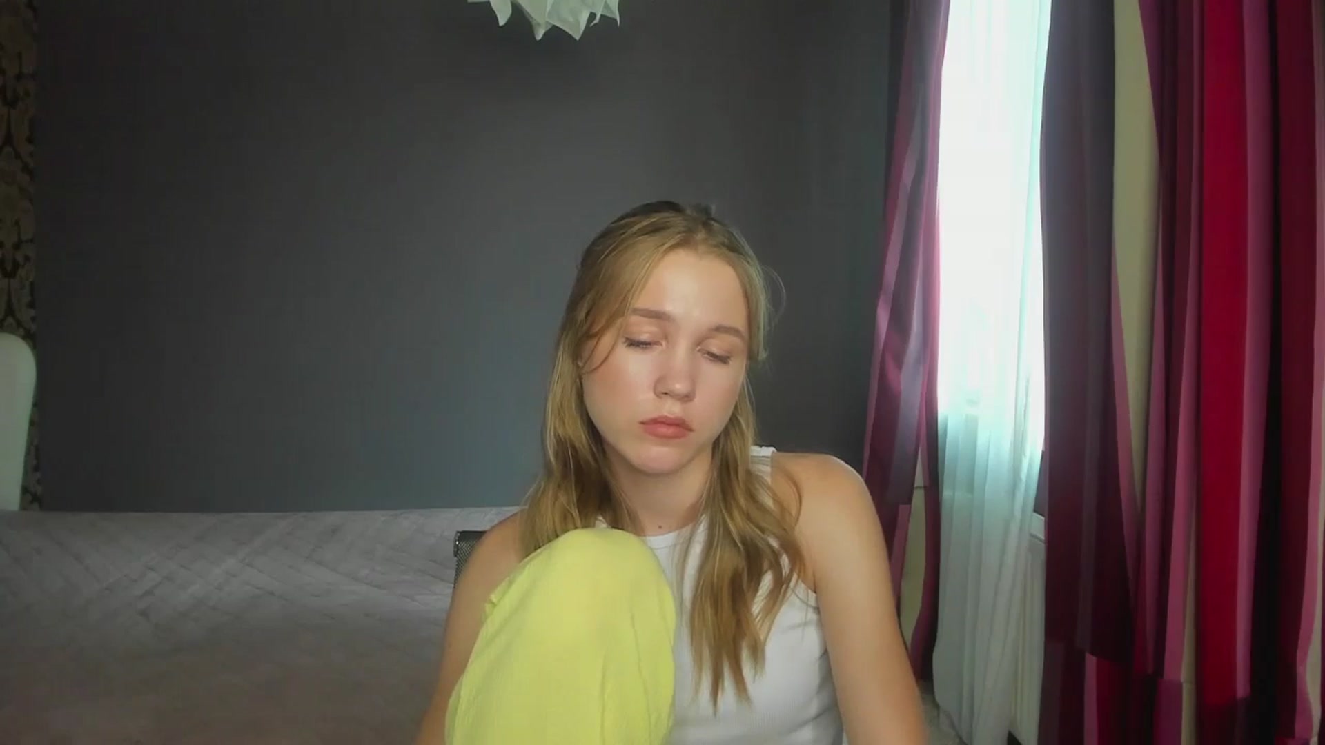Gallery image thumbnail from Kate_Lewiss's myfreecams stream on, 06/12/2024, 10:43 image 12 of 20