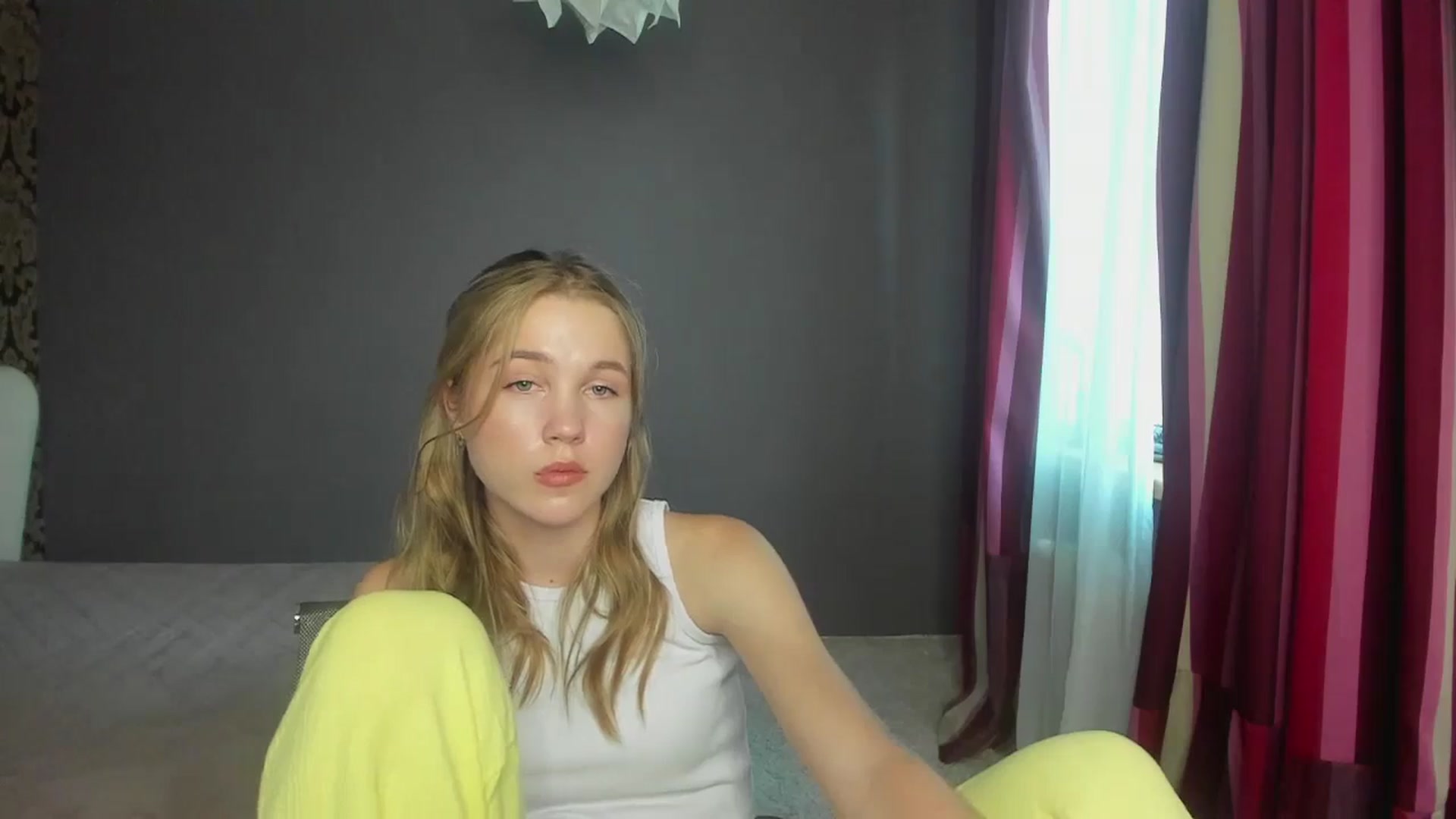Gallery image thumbnail from Kate_Lewiss's myfreecams stream on, 06/12/2024, 11:05 image 10 of 20