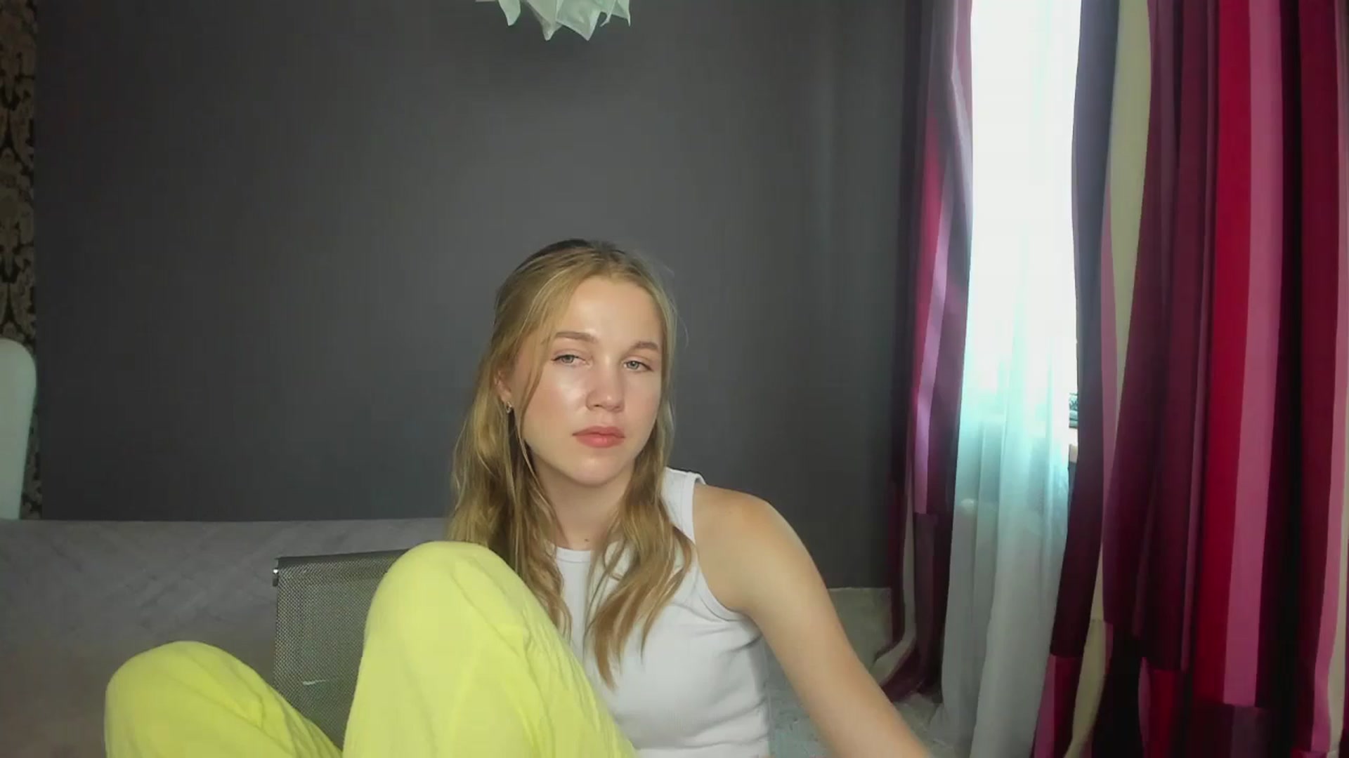 Gallery image thumbnail from Kate_Lewiss's myfreecams stream on, 06/12/2024, 11:05 image 19 of 20