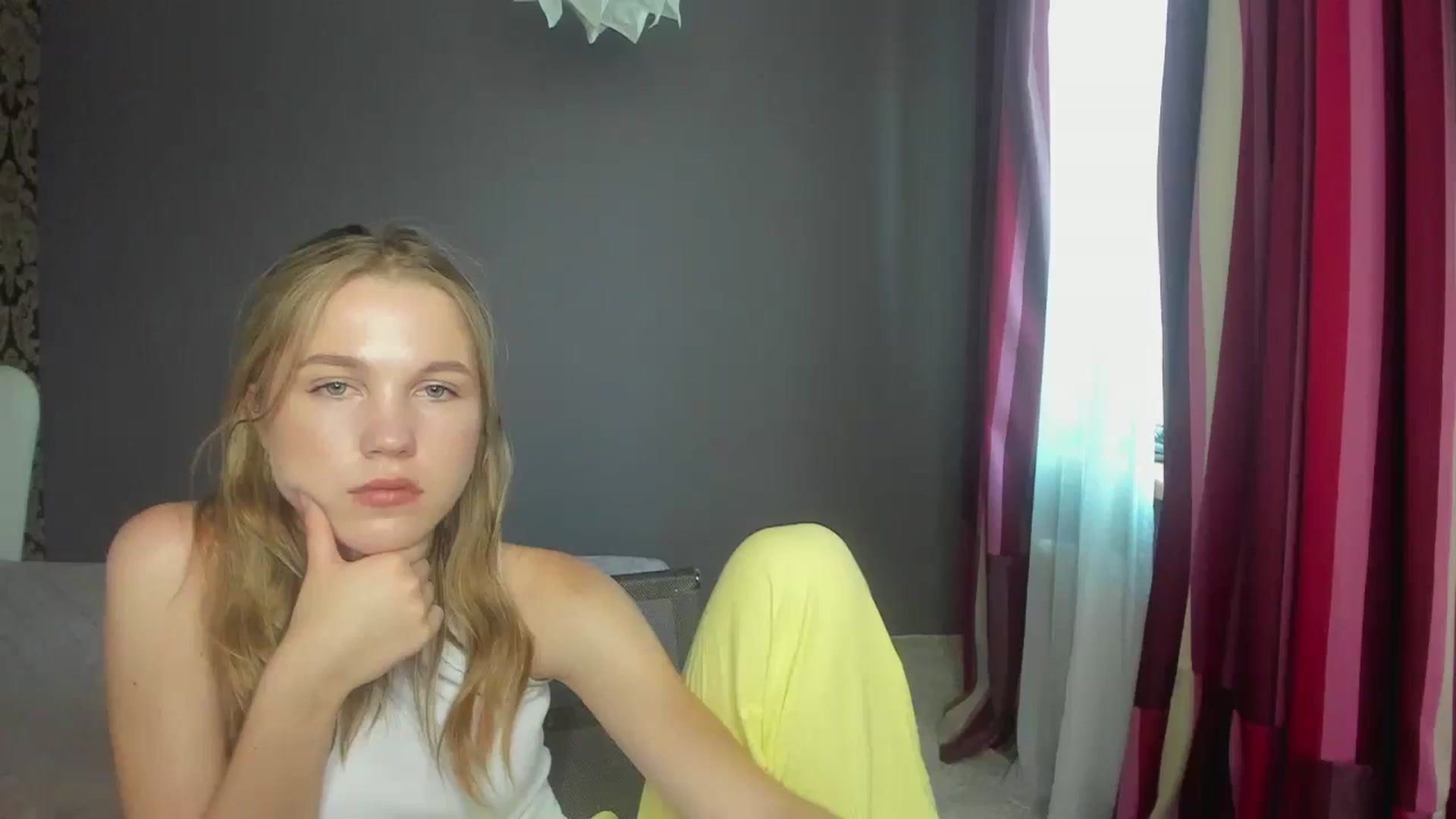 Gallery image thumbnail from Kate_Lewiss's myfreecams stream on, 06/12/2024, 11:05 image 3 of 20