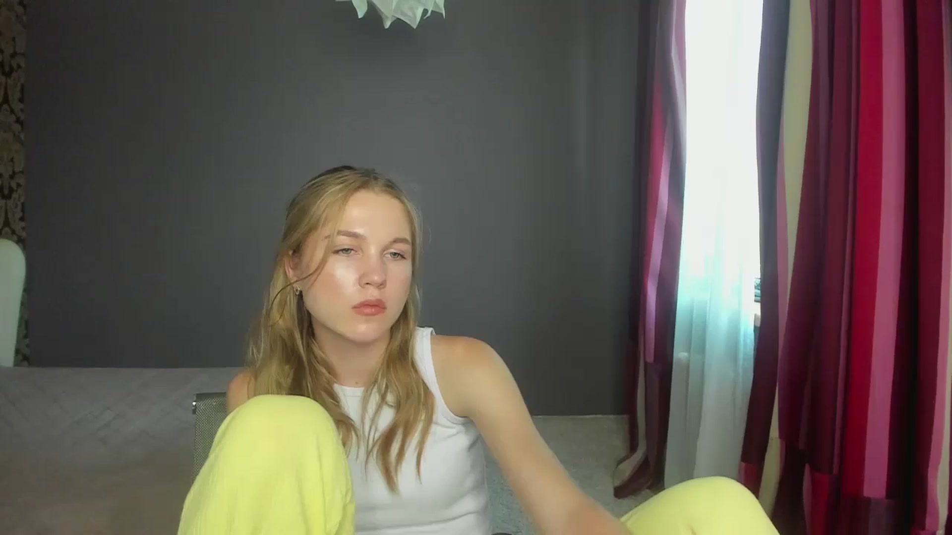 Gallery image thumbnail from Kate_Lewiss's myfreecams stream on, 06/12/2024, 11:05 image 8 of 20