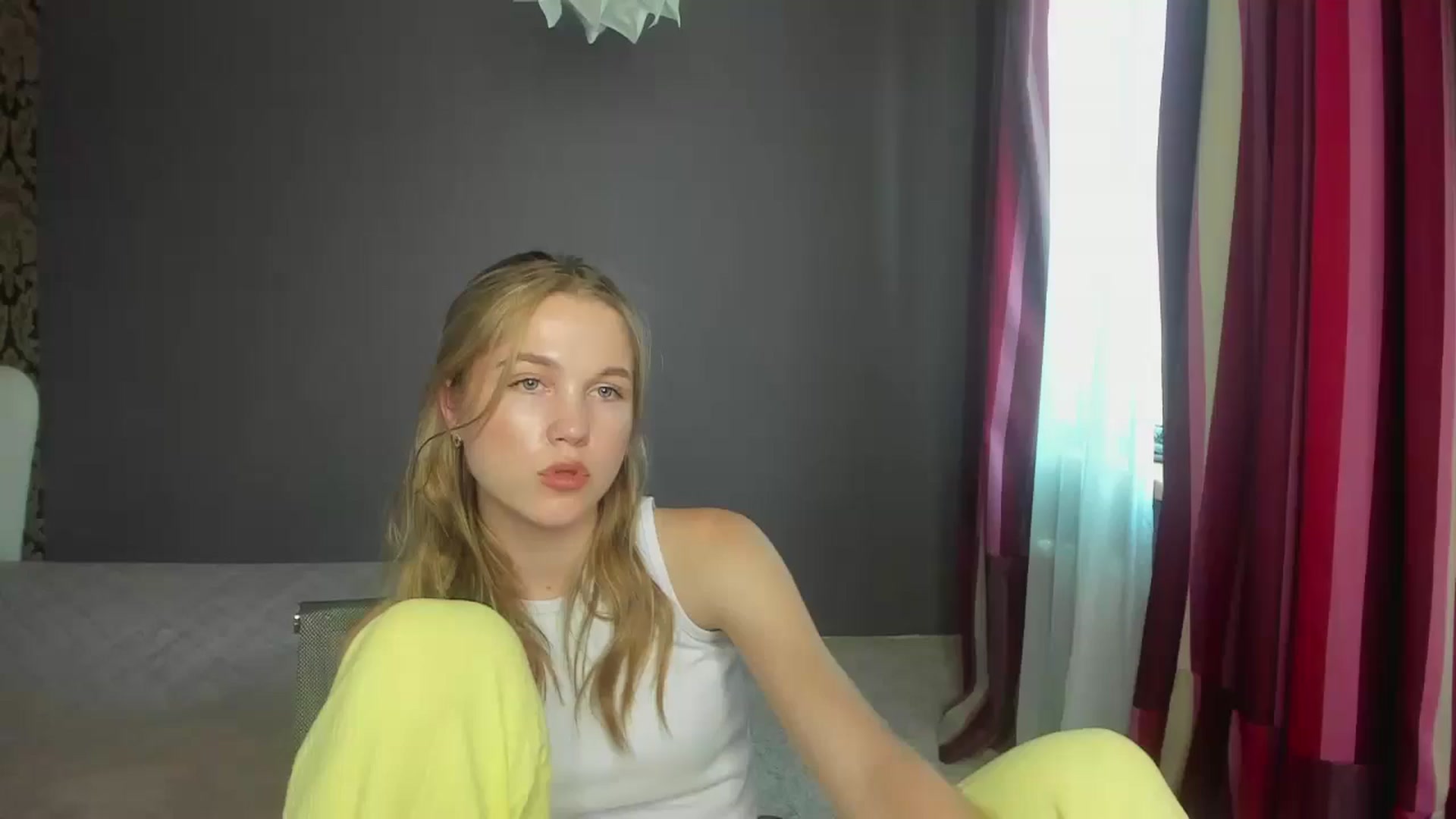 Gallery image thumbnail from Kate_Lewiss's myfreecams stream on, 06/12/2024, 11:05 image 7 of 20