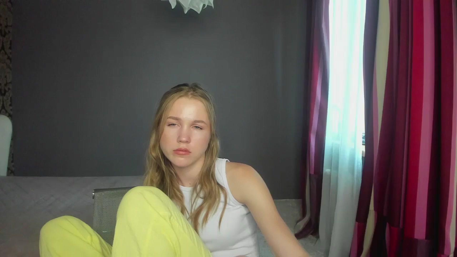 Gallery image thumbnail from Kate_Lewiss's myfreecams stream on, 06/12/2024, 11:05 image 16 of 20