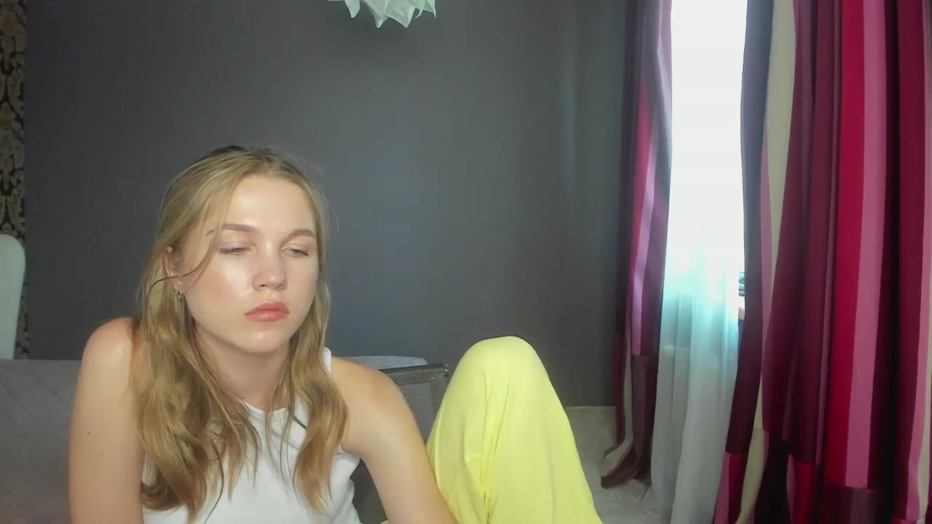 Gallery image thumbnail from Kate_Lewiss's myfreecams stream on, 06/12/2024, 11:05 image 5 of 20
