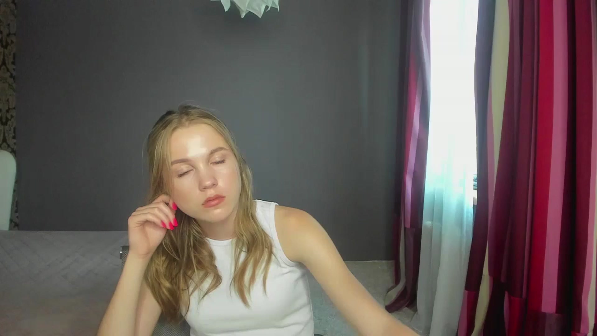 Gallery image thumbnail from Kate_Lewiss's myfreecams stream on, 06/12/2024, 11:05 image 1 of 20