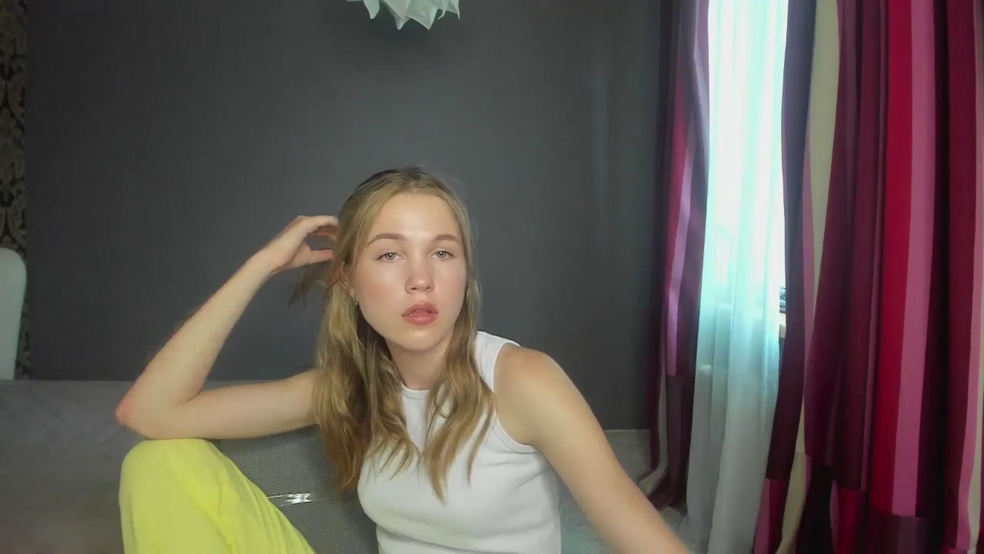 Gallery image thumbnail from Kate_Lewiss's myfreecams stream on, 06/12/2024, 11:05 image 14 of 20